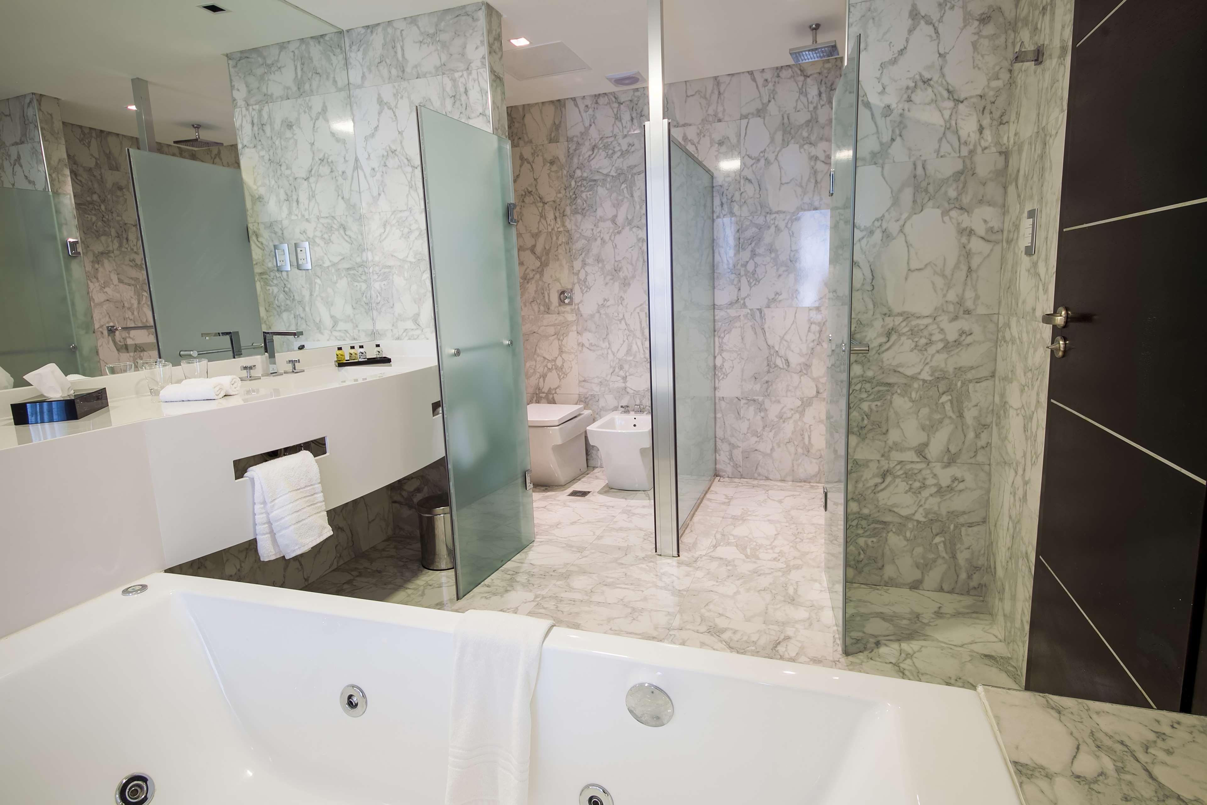 Twin Deluxe Two Beds