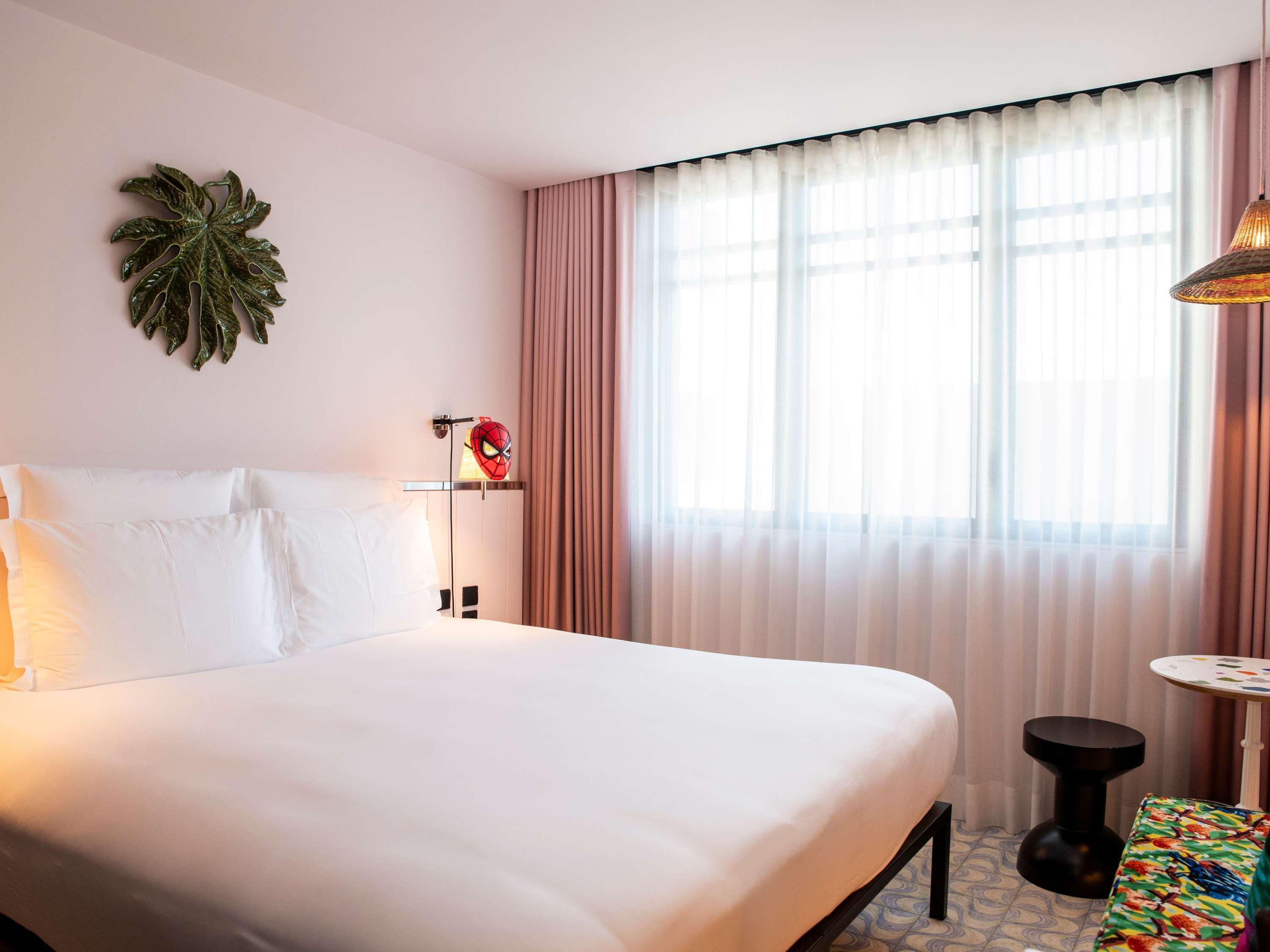 Double King Size Bed