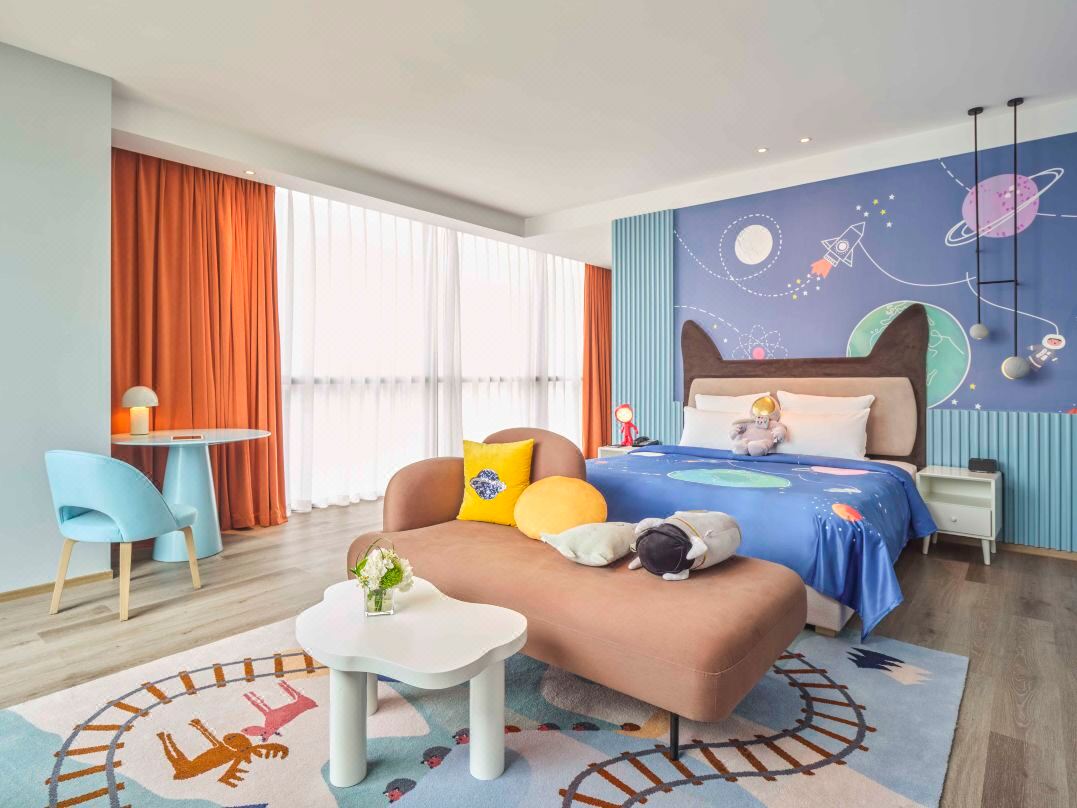 Suite Deluxe King Bed