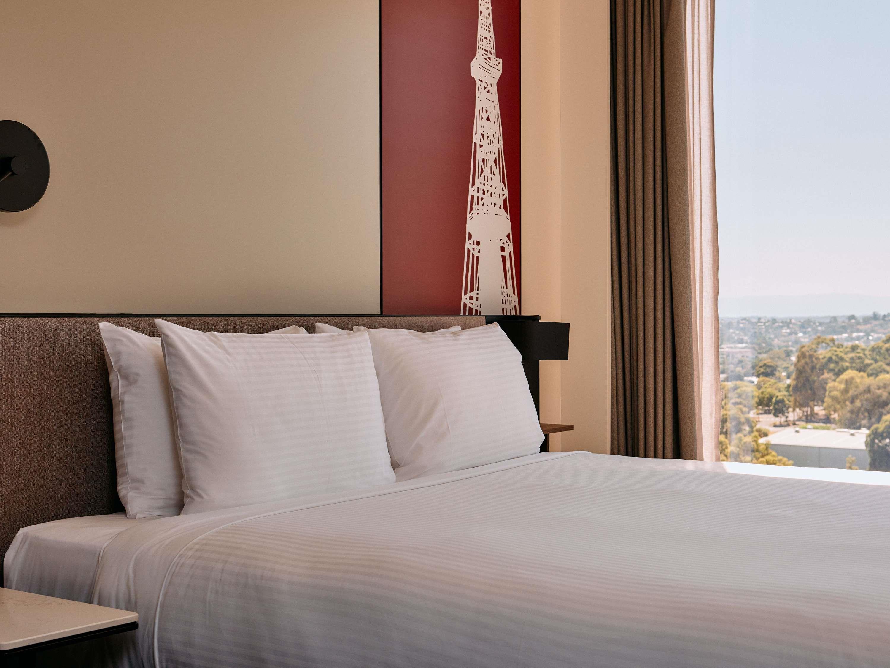 Double Queen Size Bed