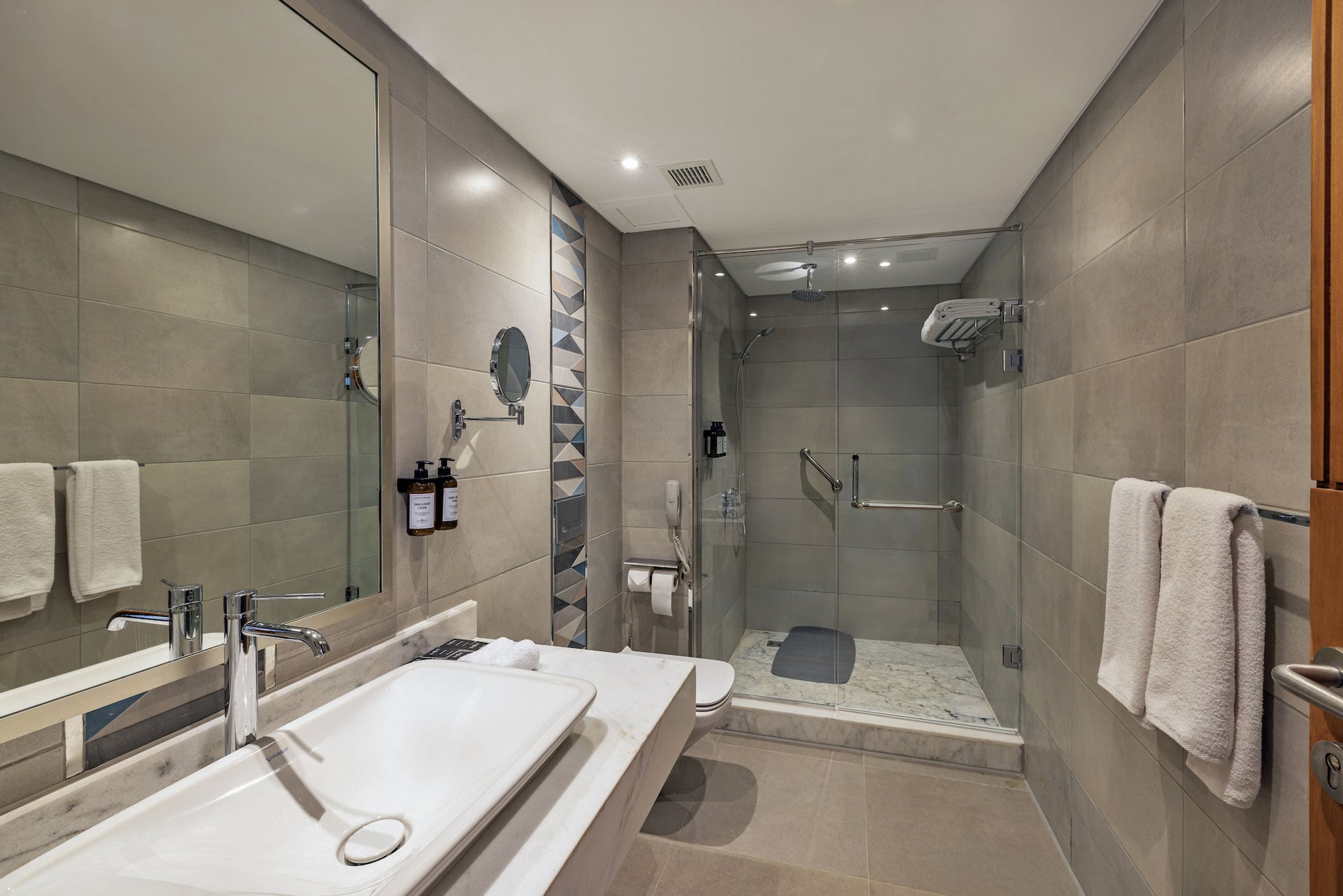 Family Room Partial Sea View