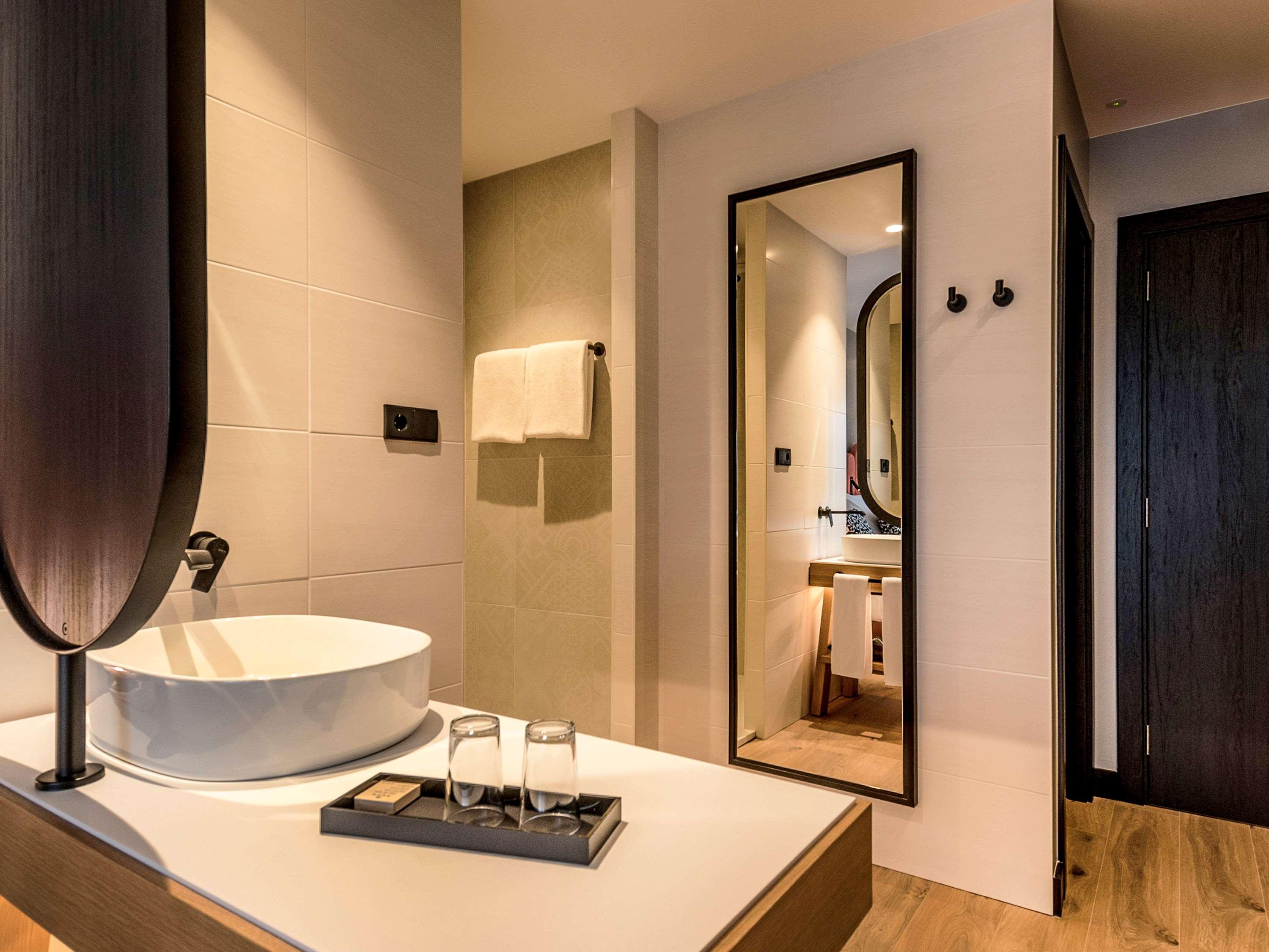 Family Room Superior