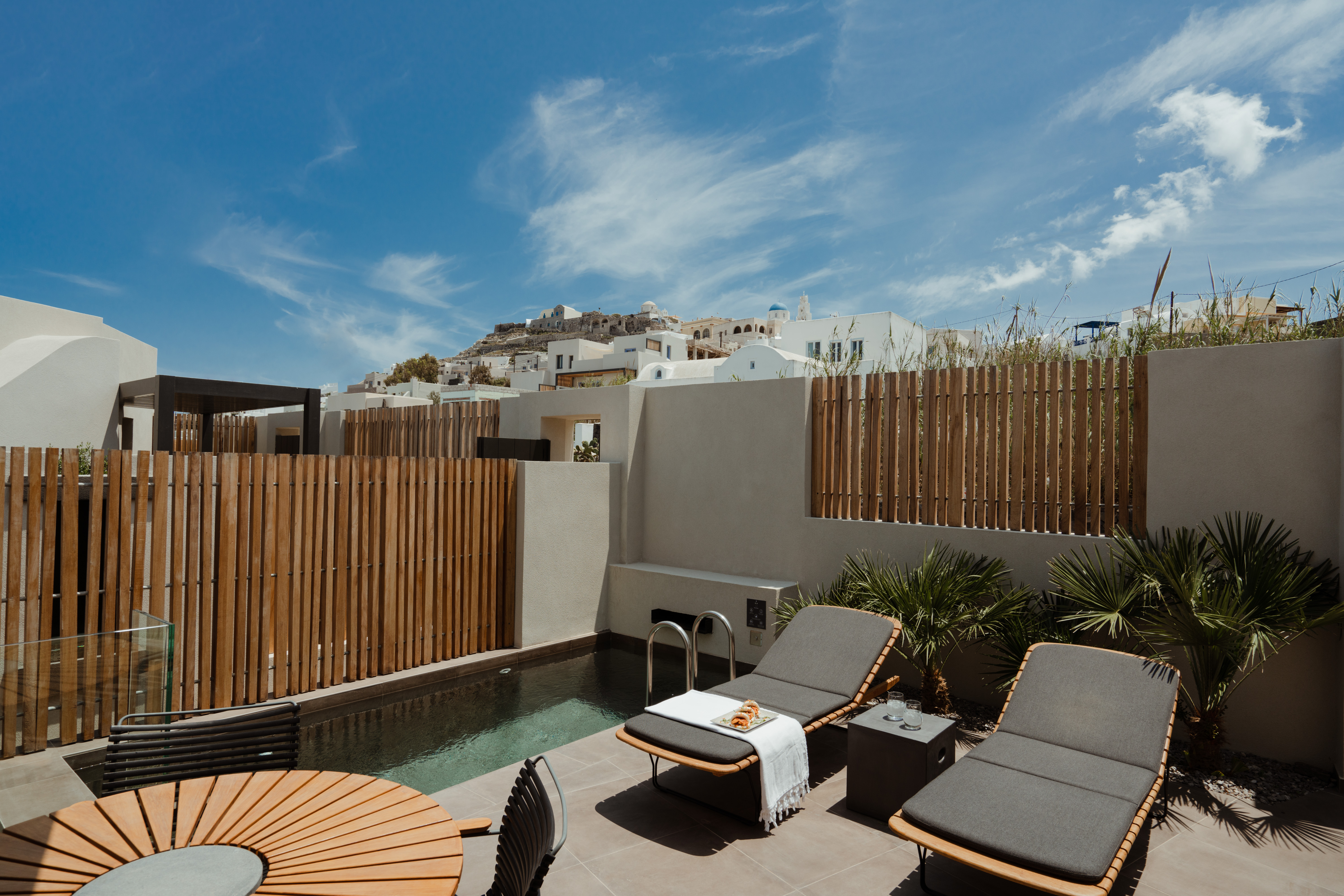 Suite Two Bedrooms with Private Pool