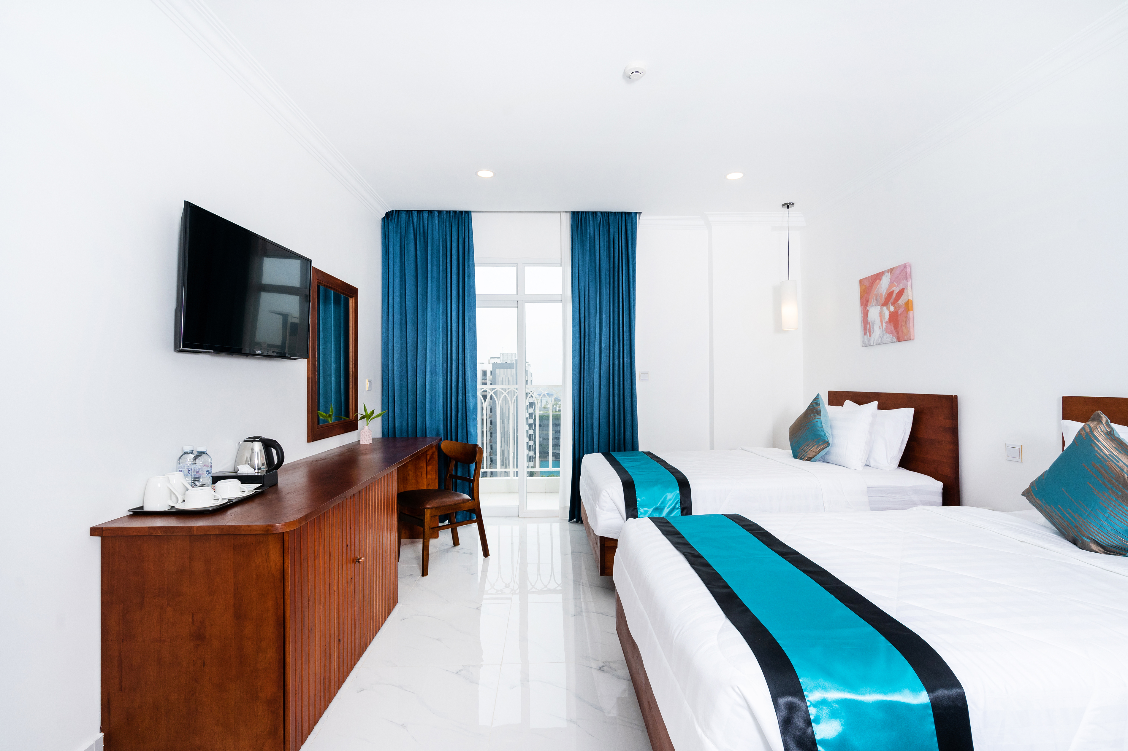 Family Room Two Bedrooms with Terrace