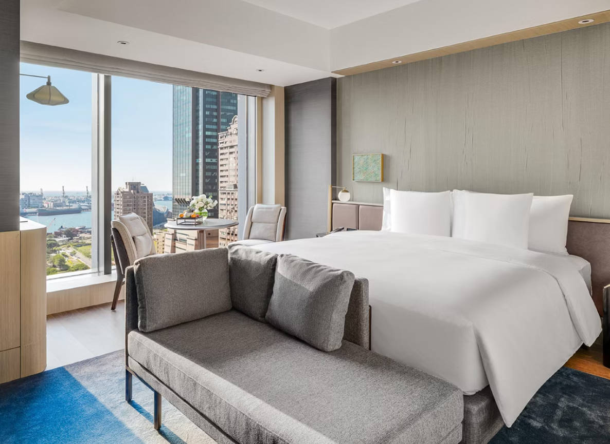 Double Classic King Bed