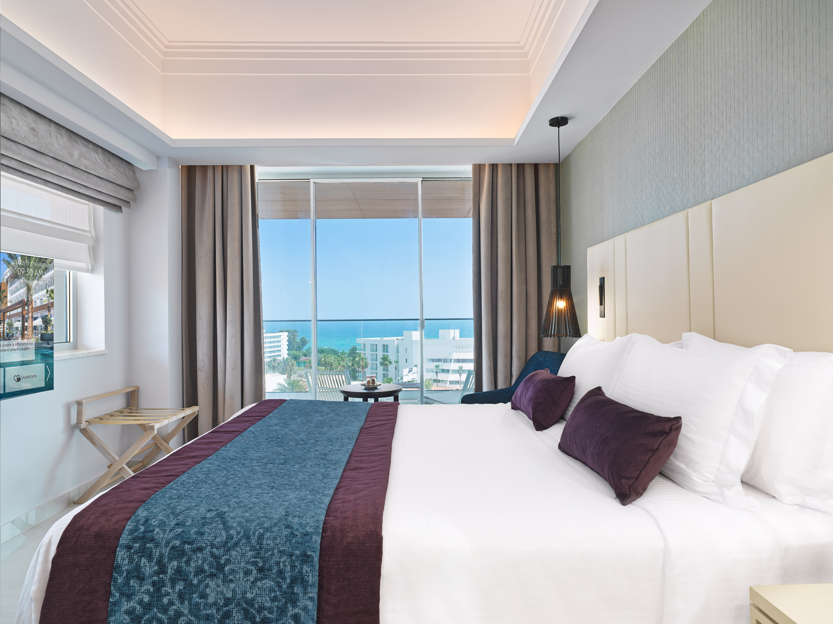 Double Superior Pool View