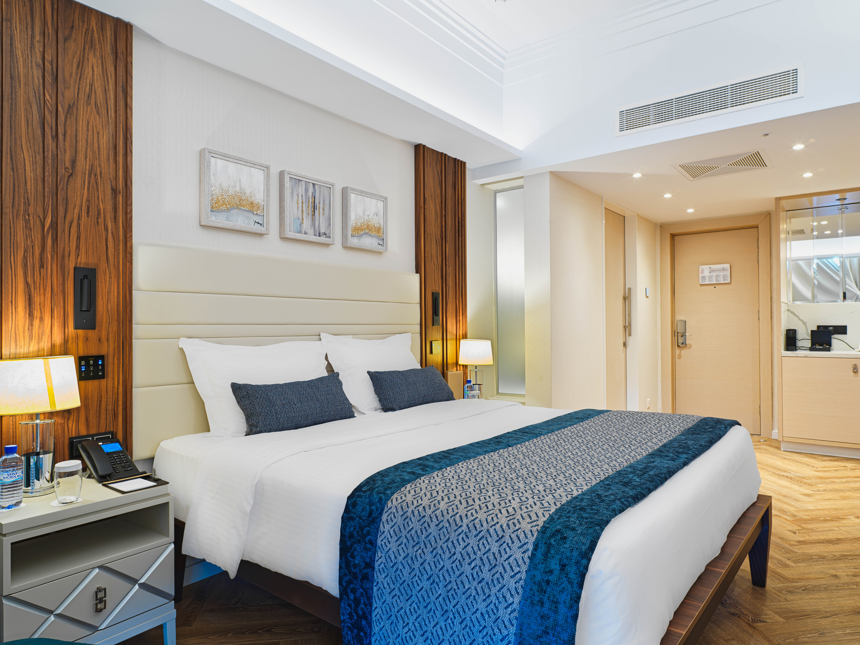 Junior Suite Pool View