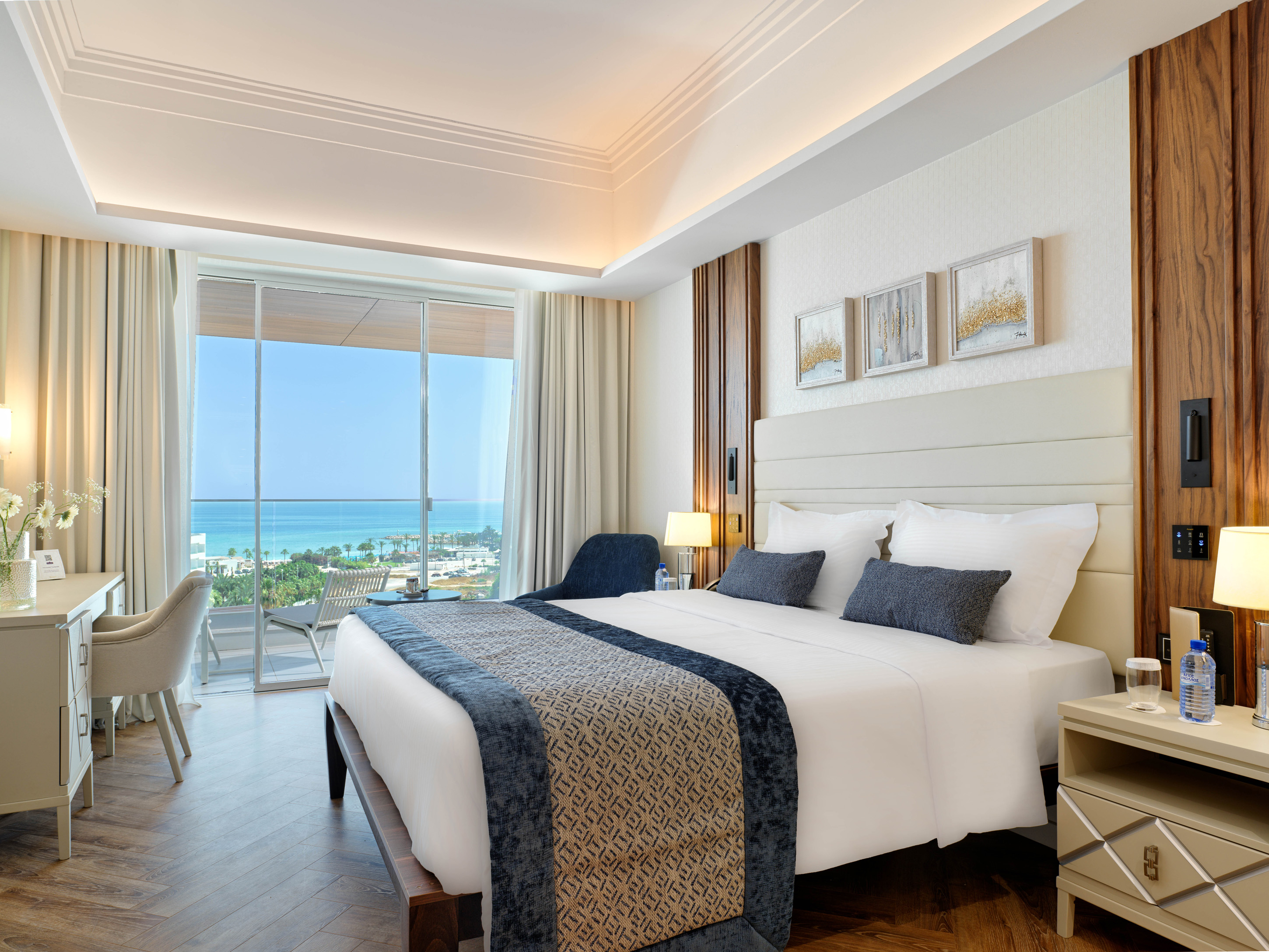 Junior Suite Pool View