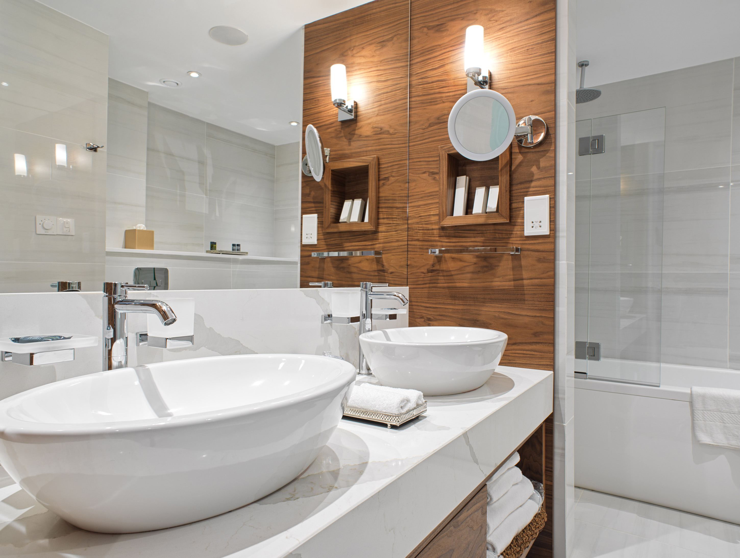 Junior Suite Land View