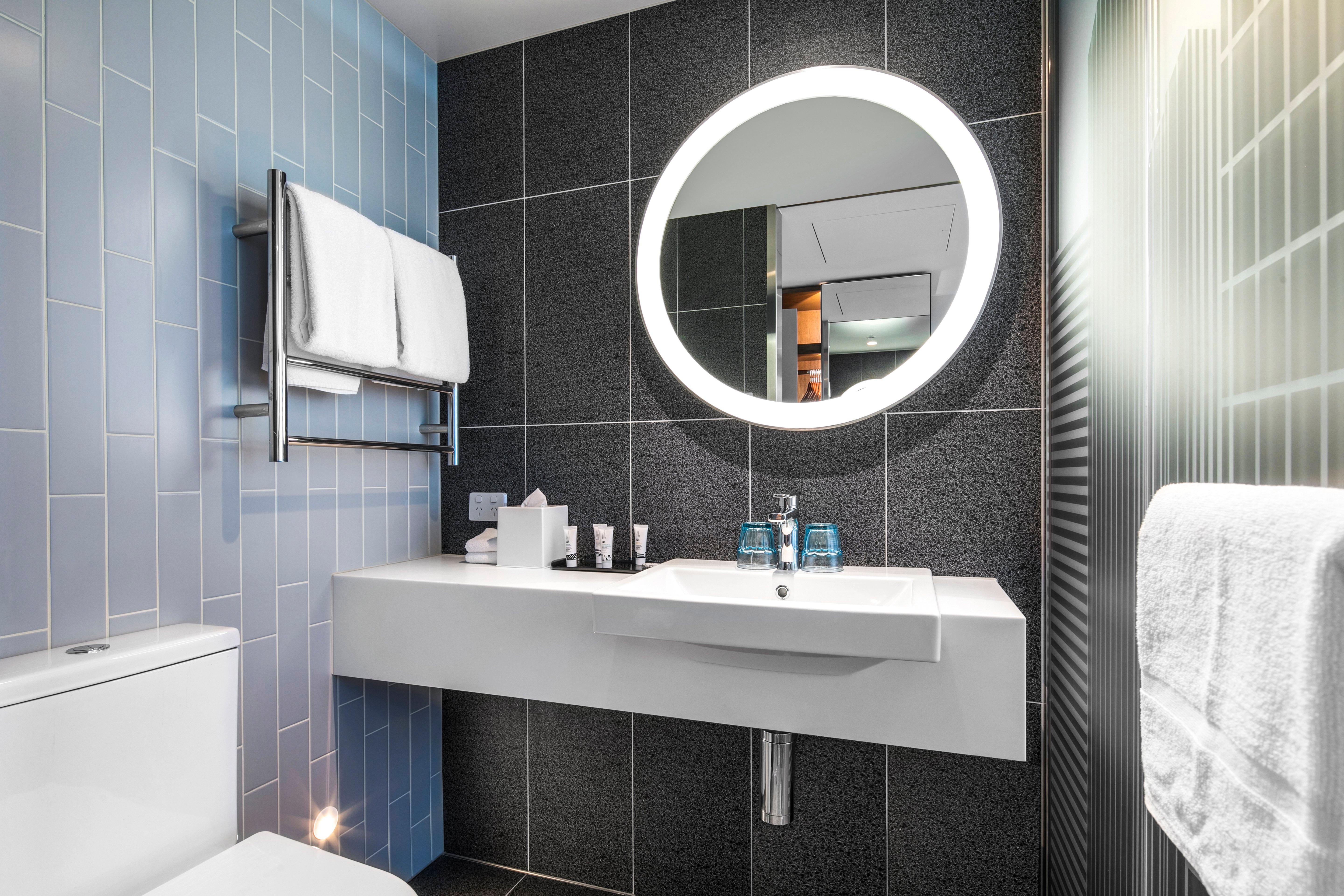 Double King Bed Non Smoking