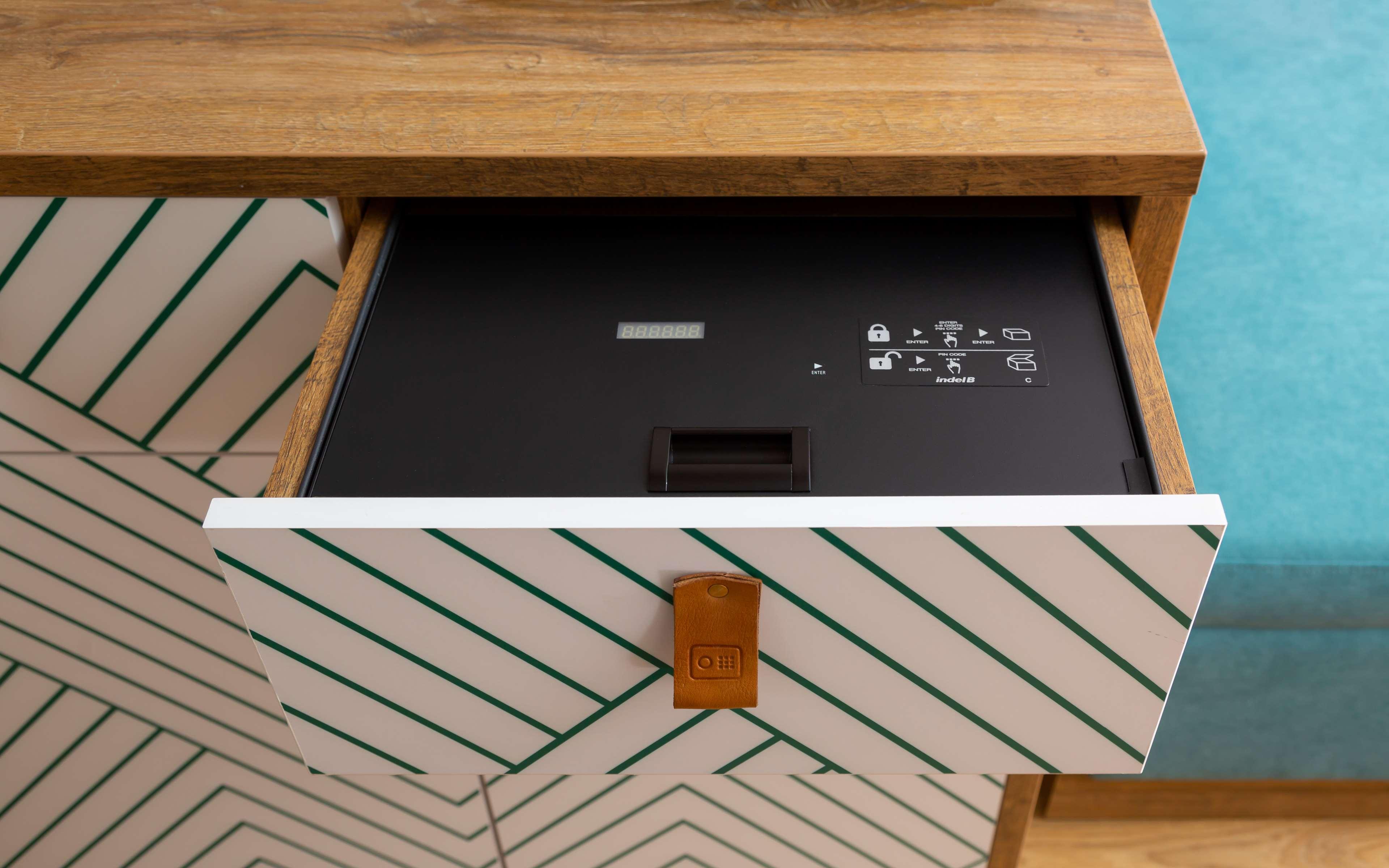 Family Room Connecting Room