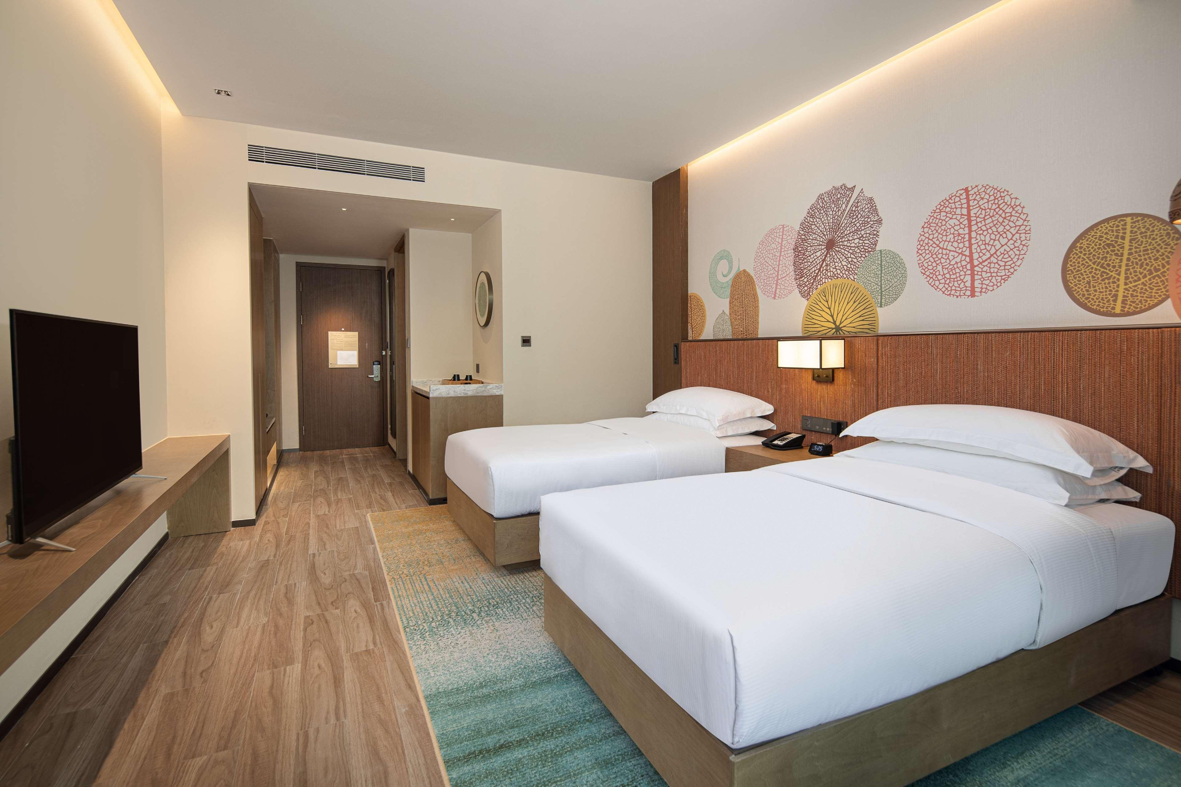 Twin Deluxe with Balcony