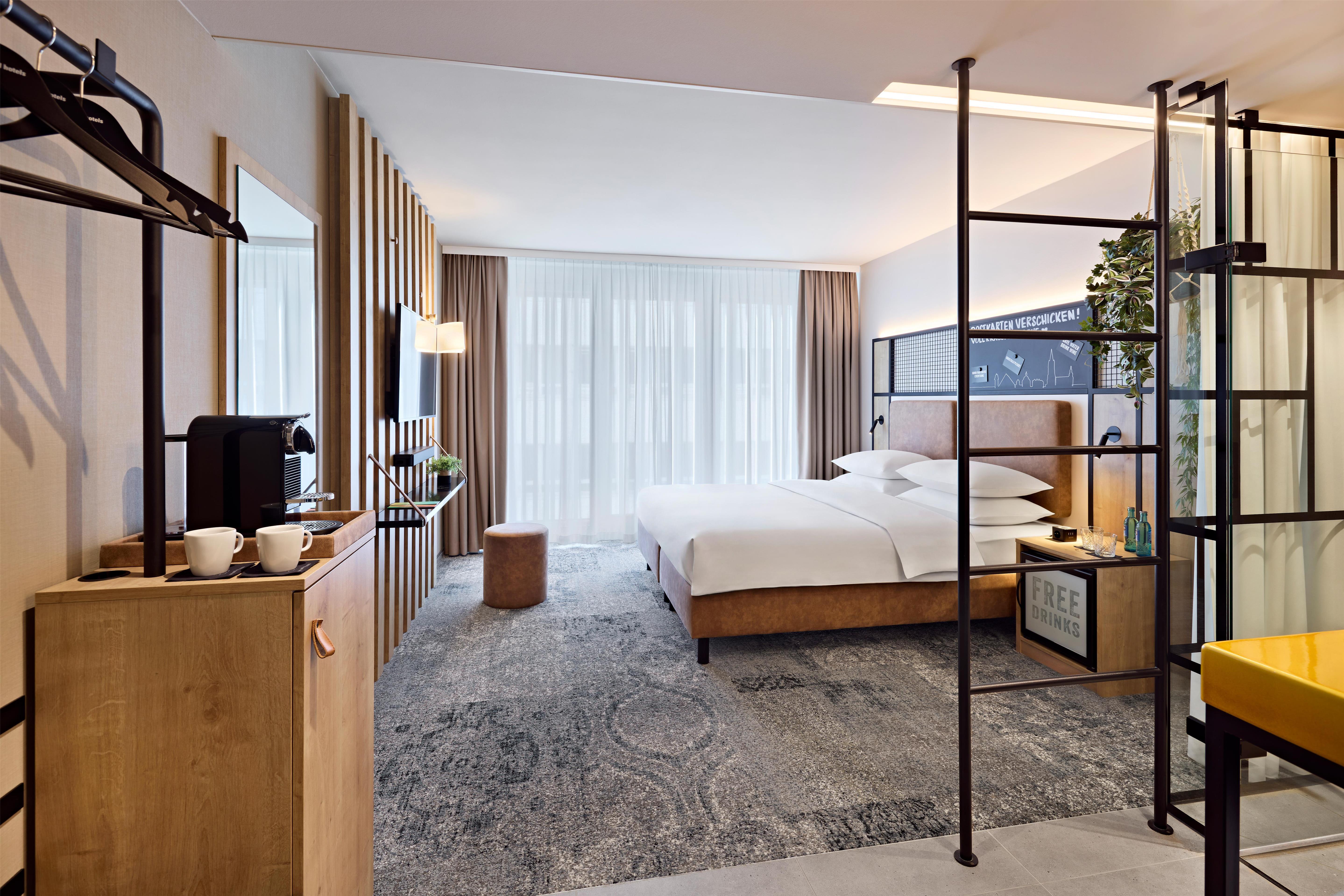 Double Deluxe King Bed