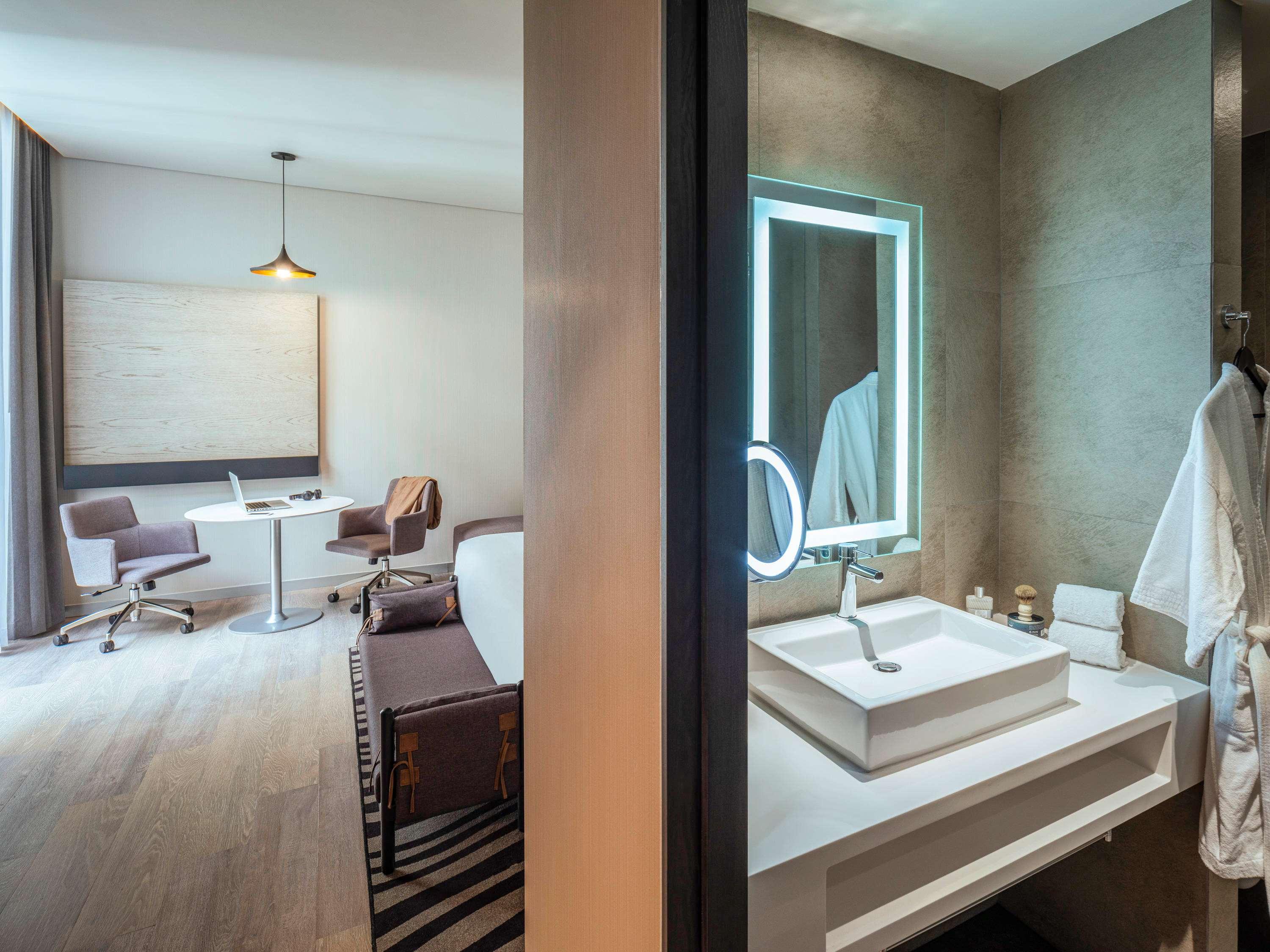 Double Executive King Bed