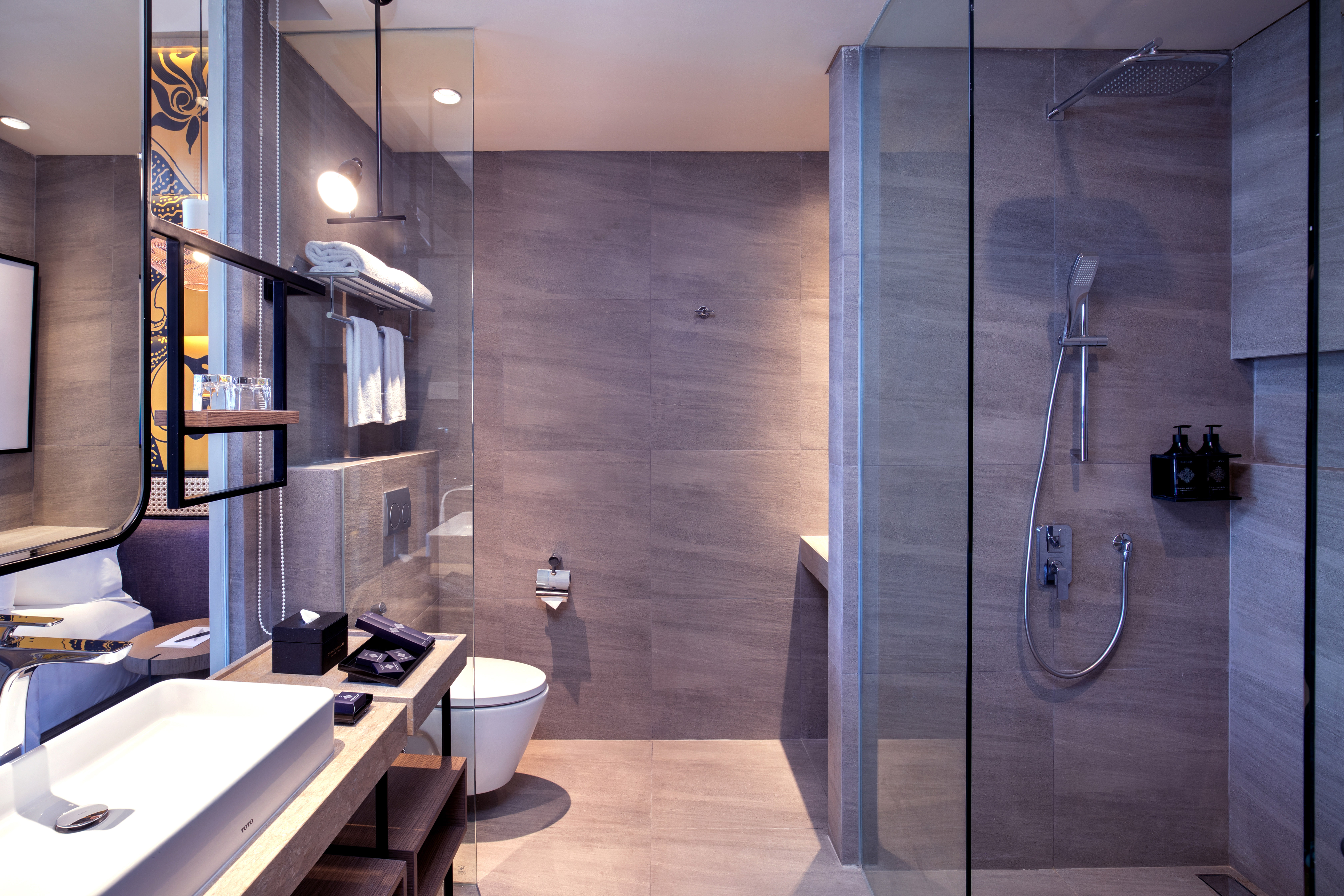 Double Deluxe King Bed