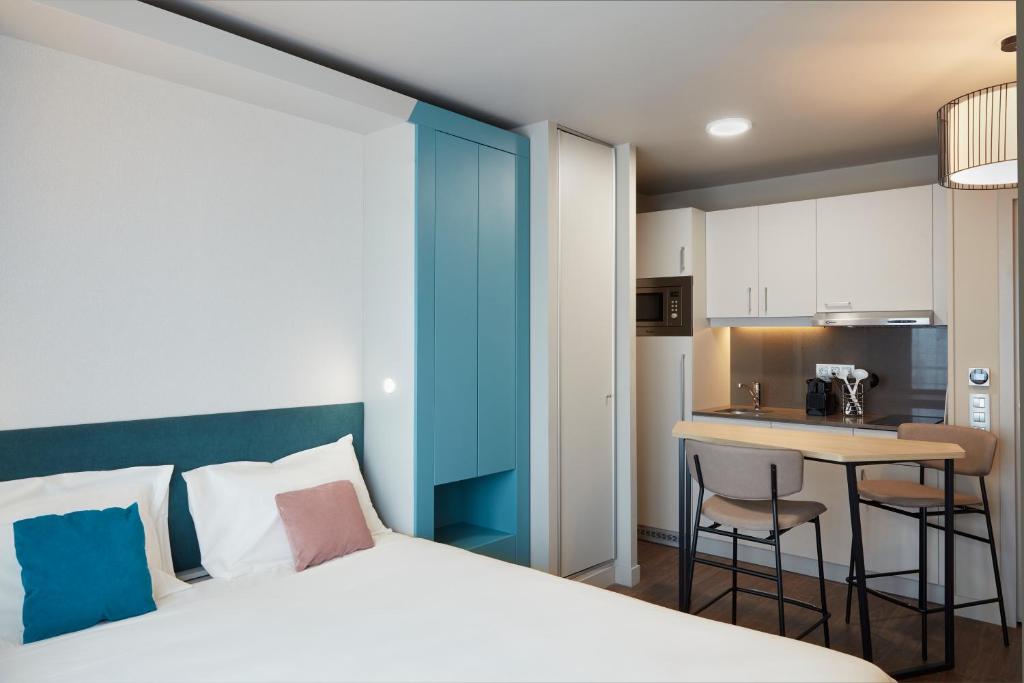 Apartment Capacity 4