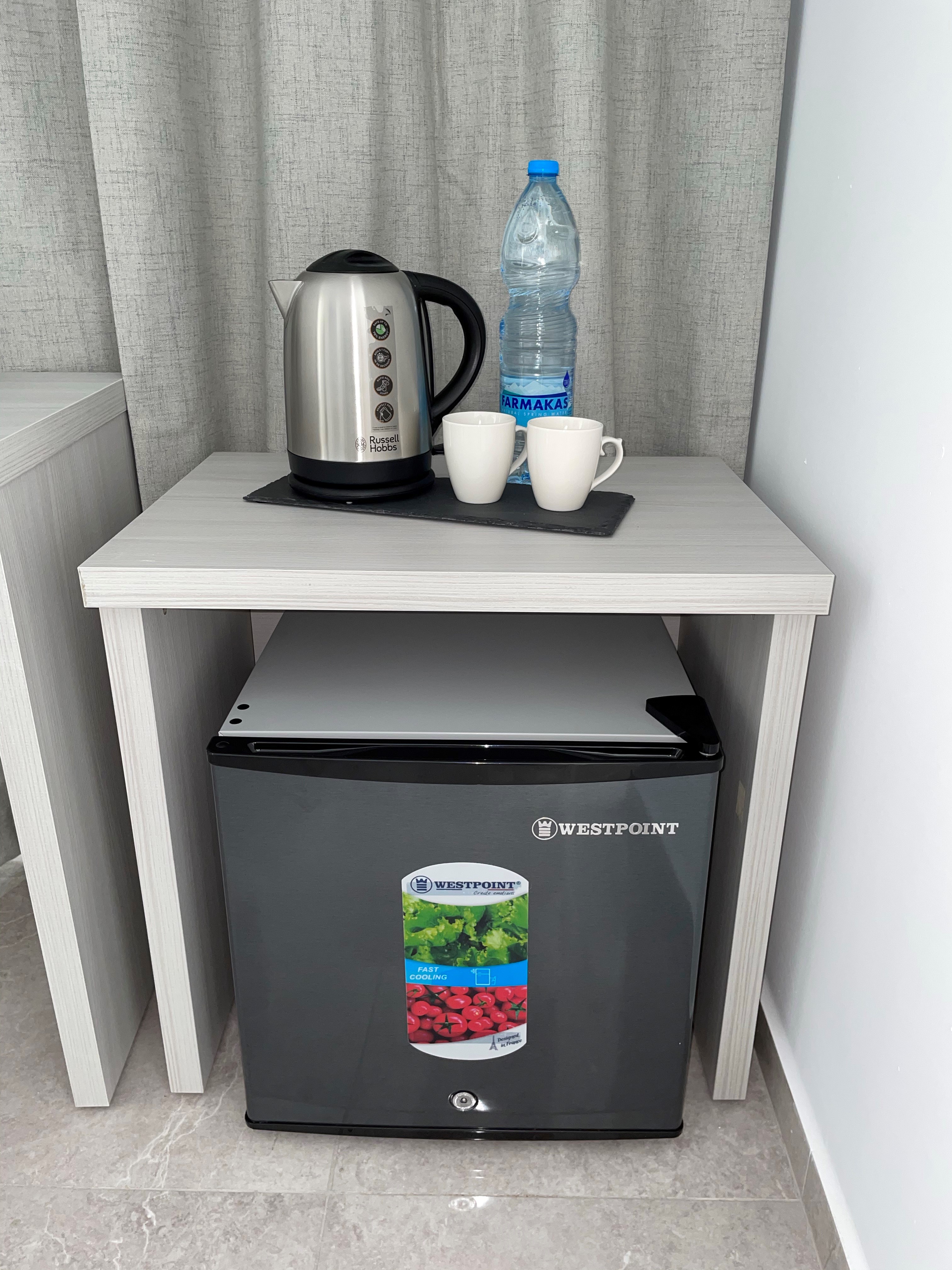 Double or Twin One Bedroom One Bathroom