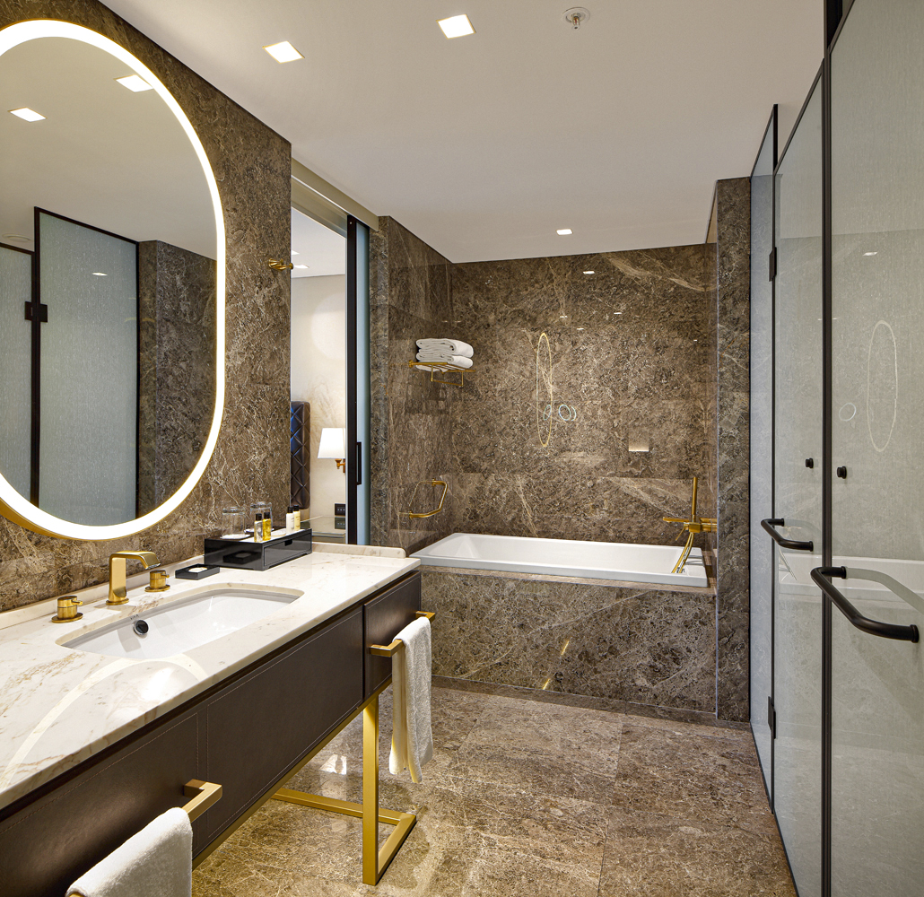 Double Deluxe One Bed