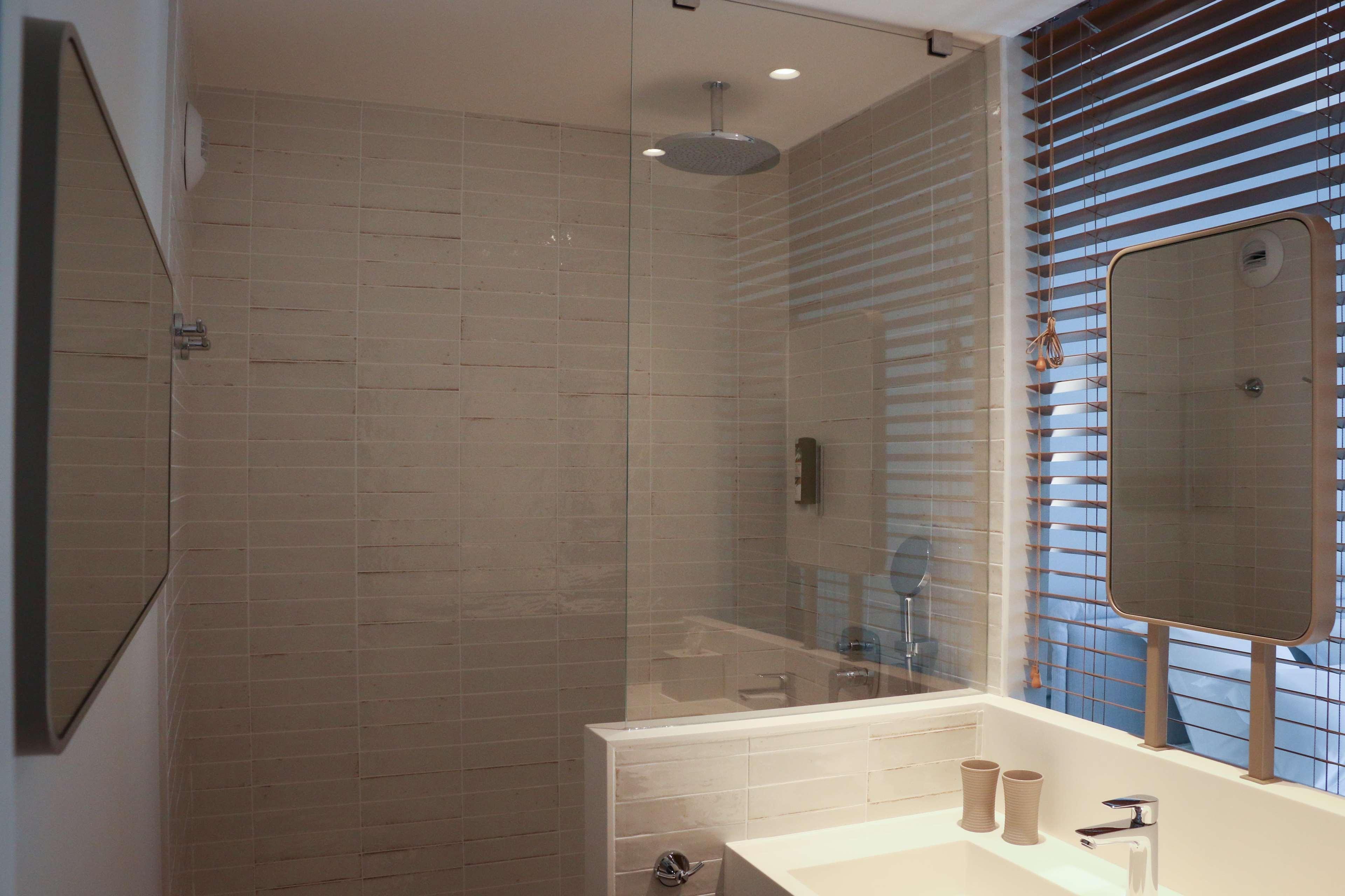 Family Room Connecting Room