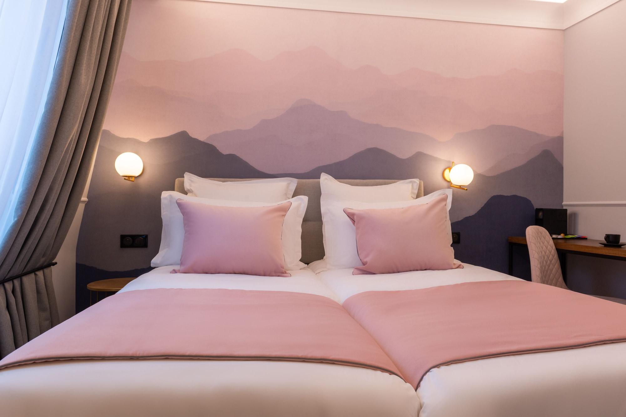 Twin Superior with Balcony