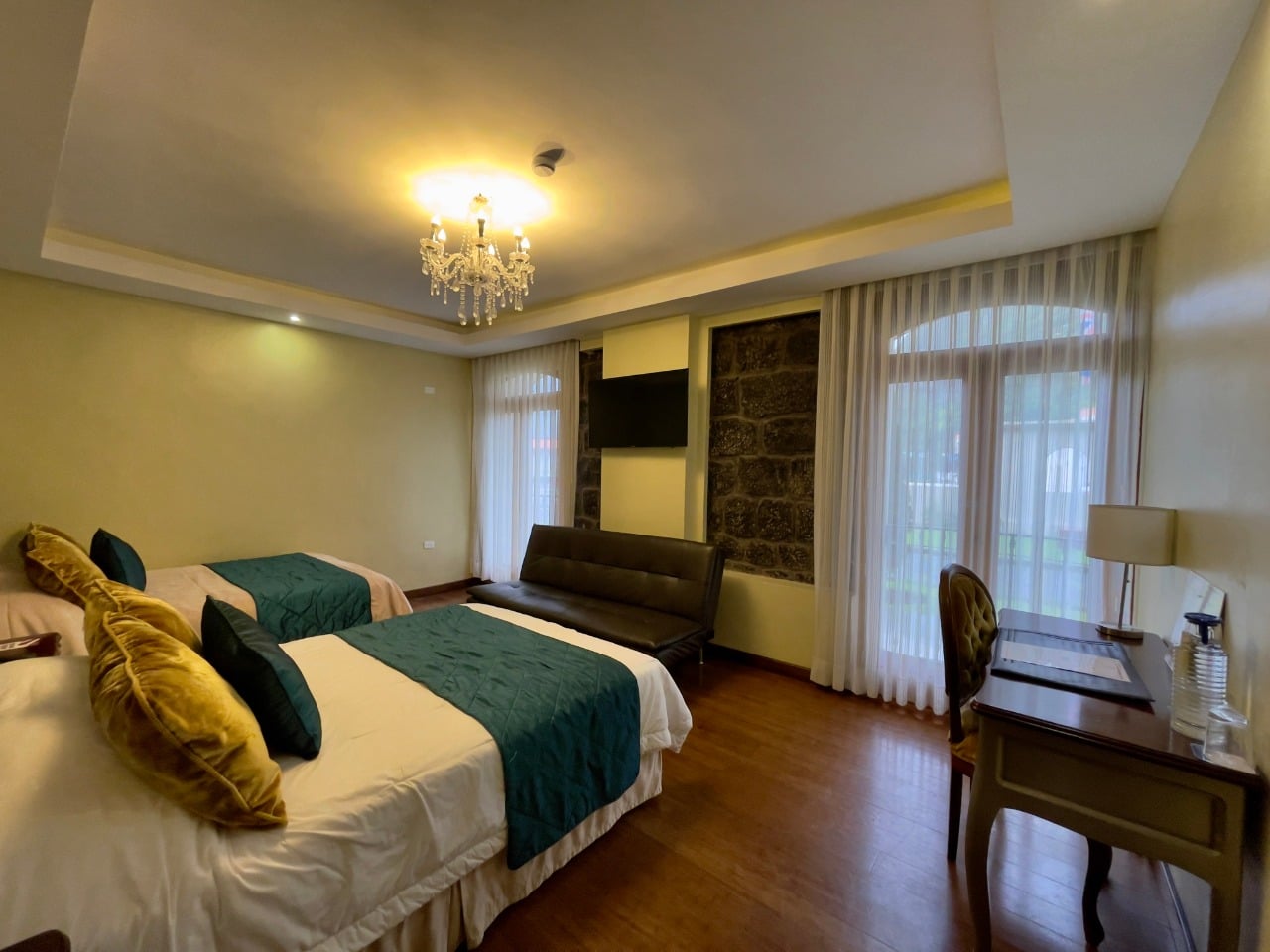 Quadruple Superior with Balcony