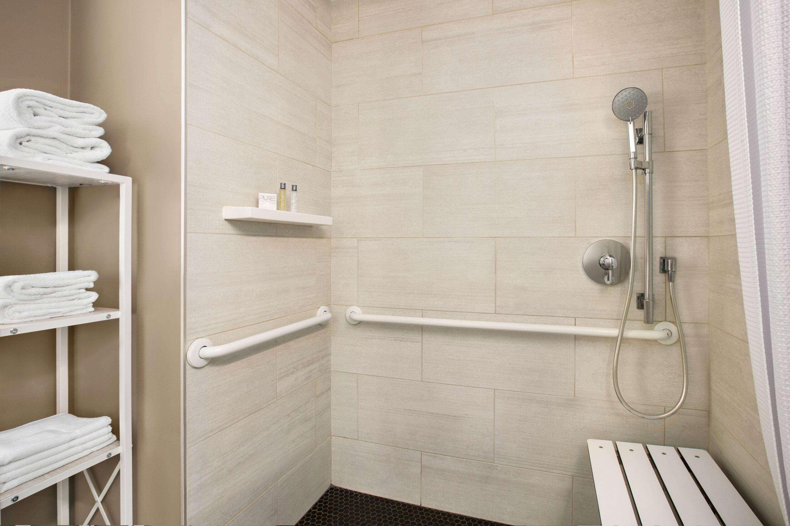 Room Accesible Deluxe 