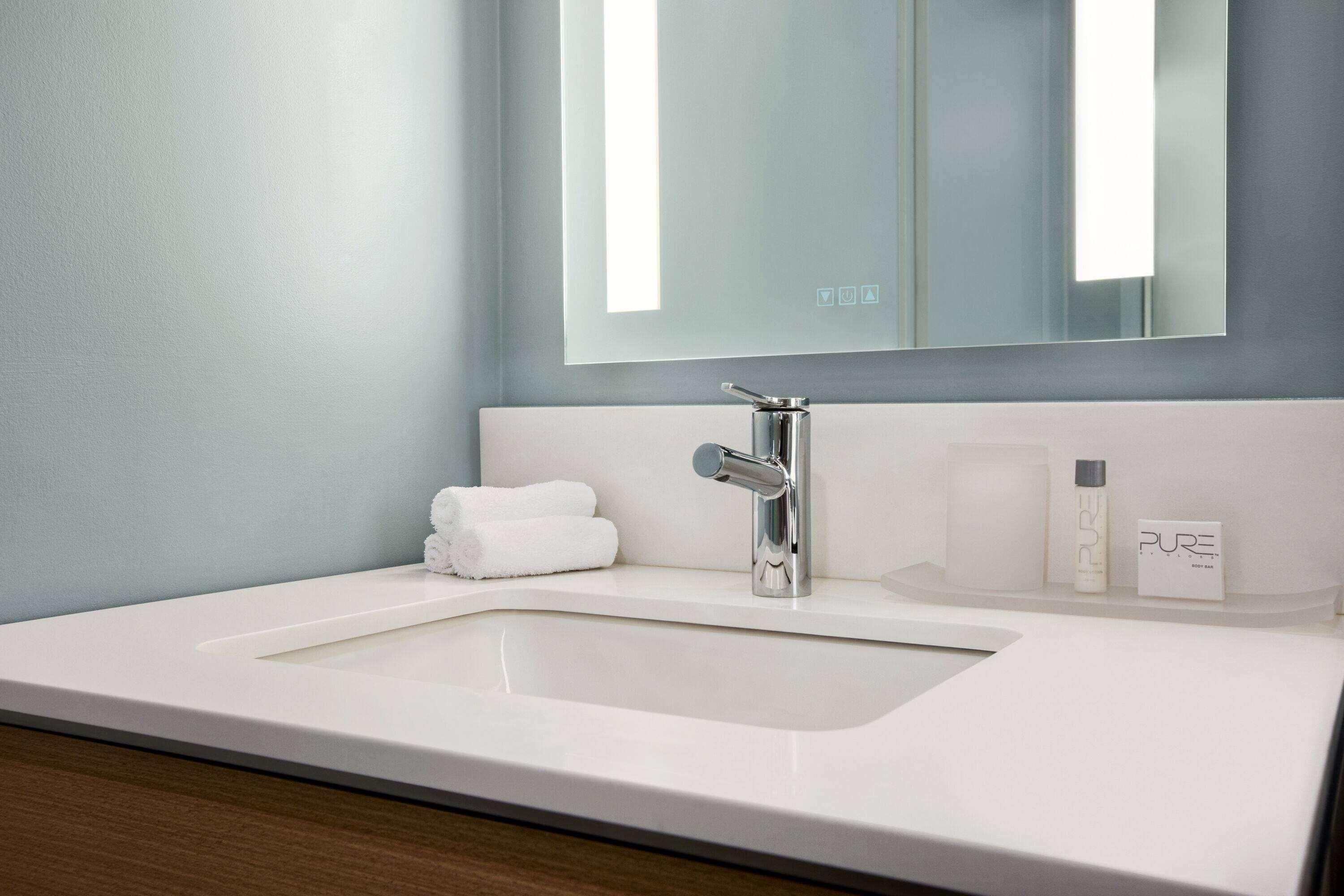 Room Deluxe Queen Bed