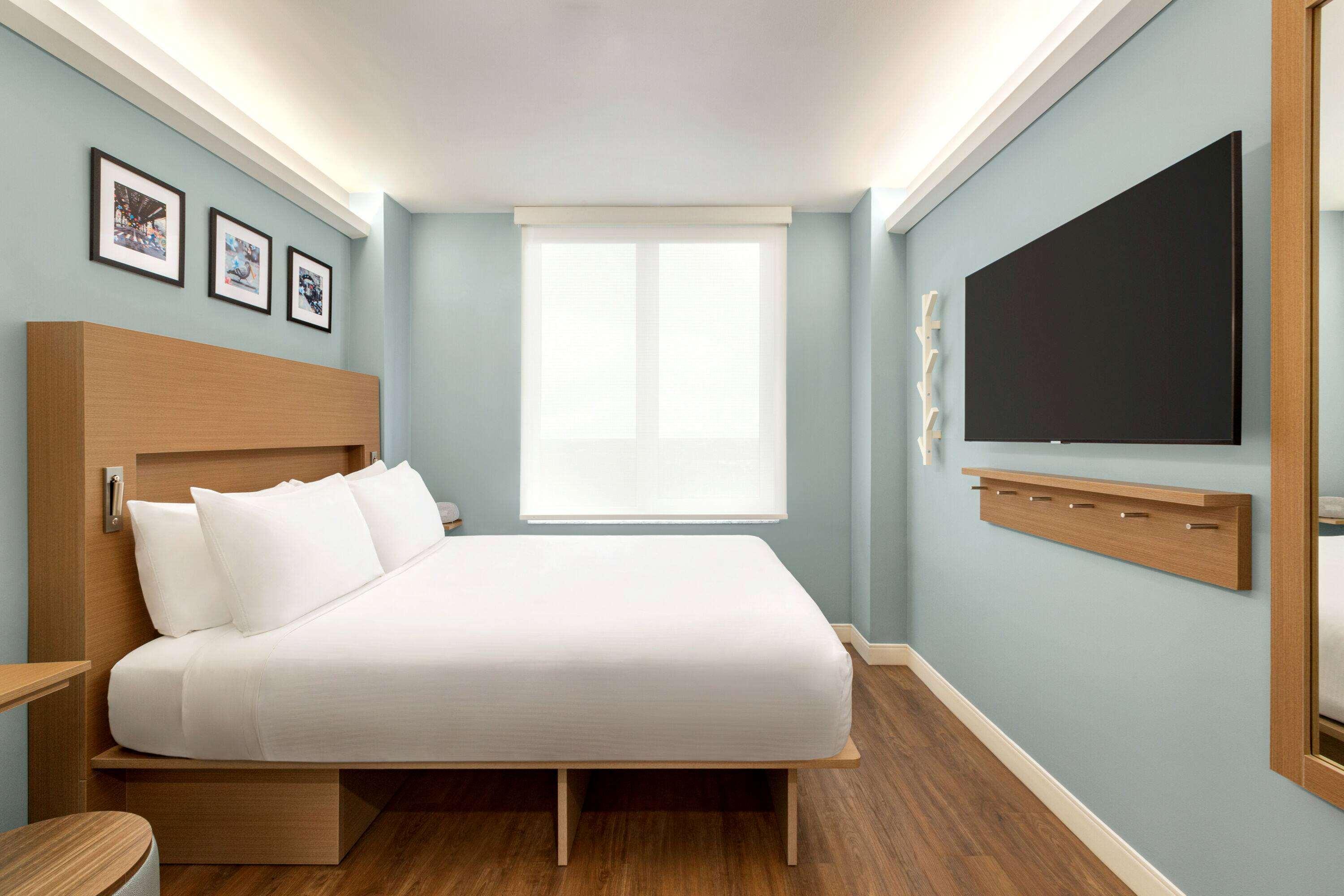 Room Deluxe Queen Bed