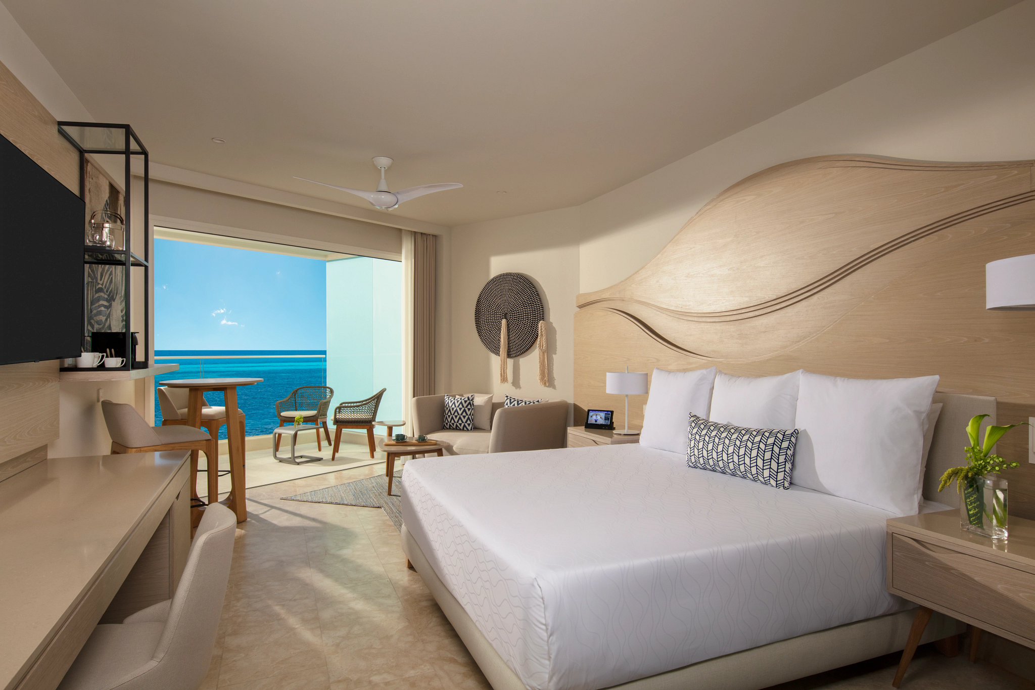 Junior Suite Deluxe Ocean View