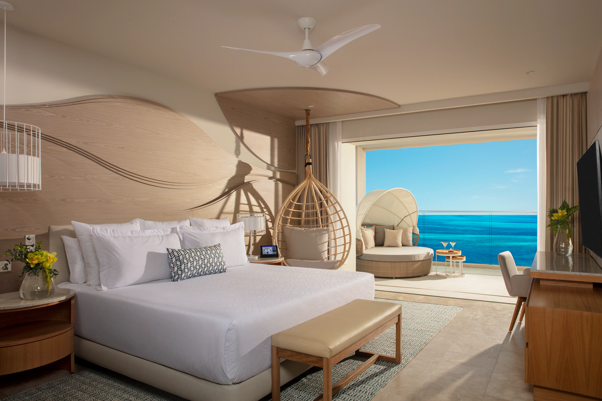 Suite Ocean Front with Balcony