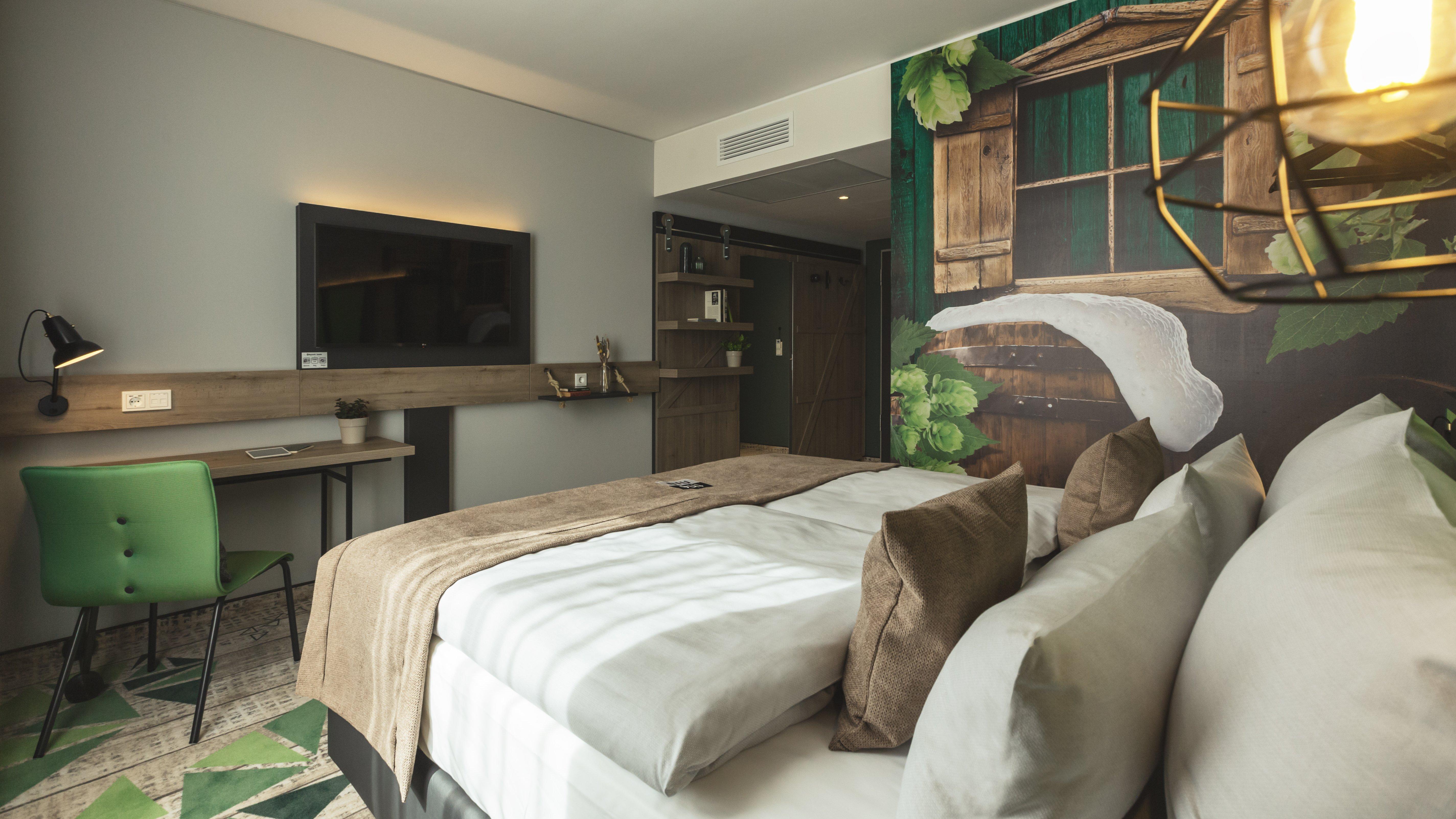 Double Premium Queen Bed