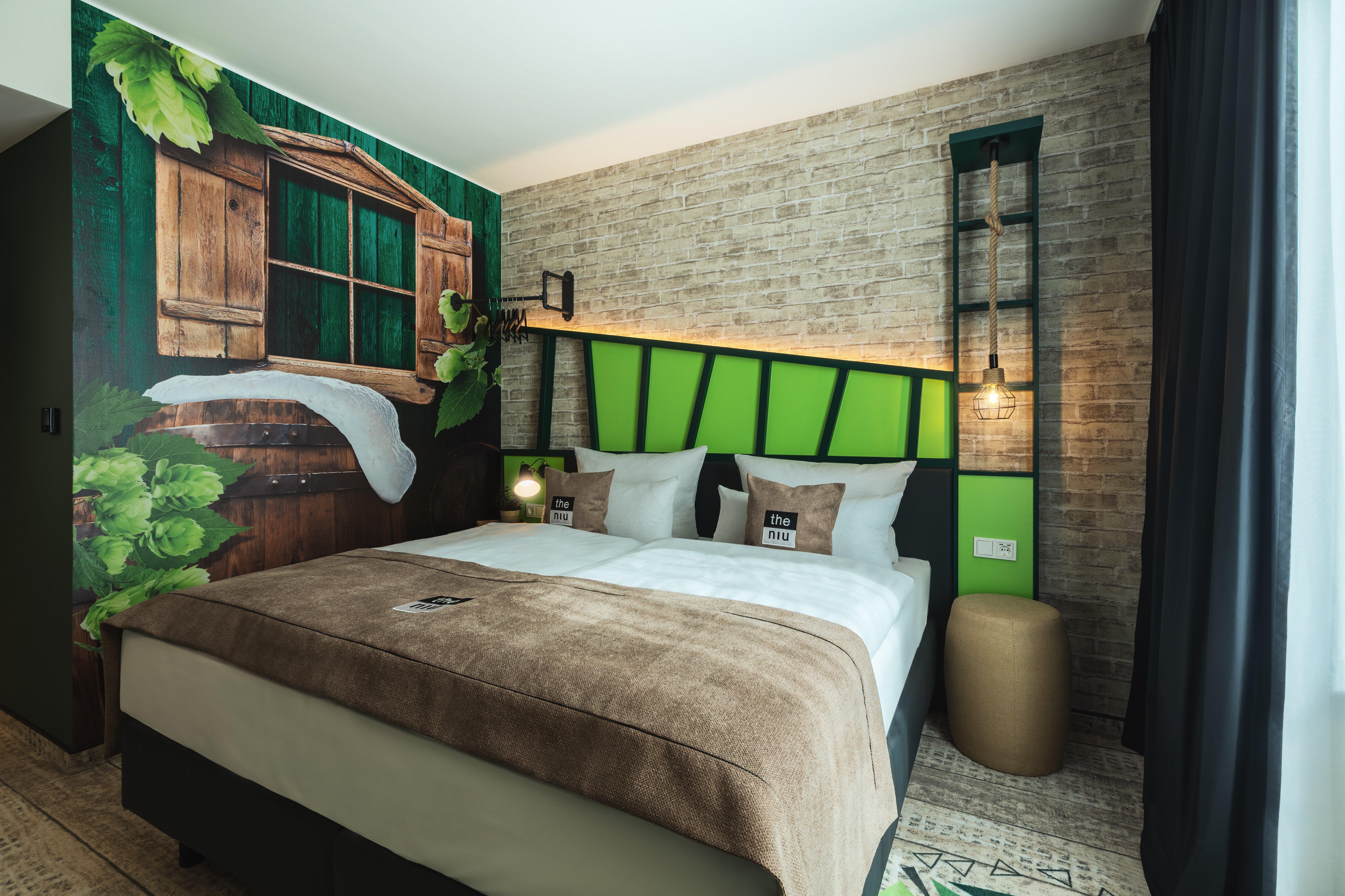 Double Premium with Views