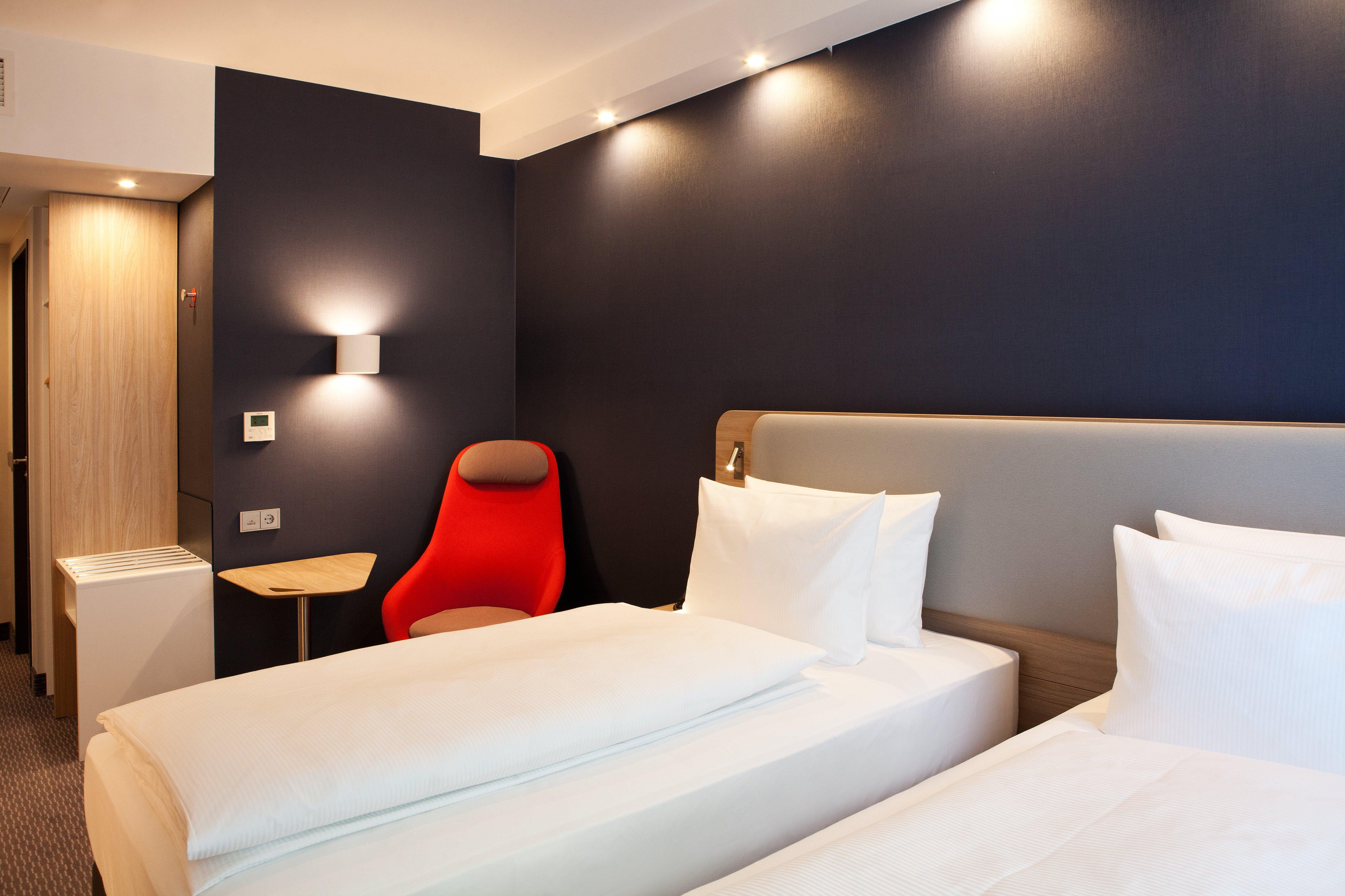 Twin Standard