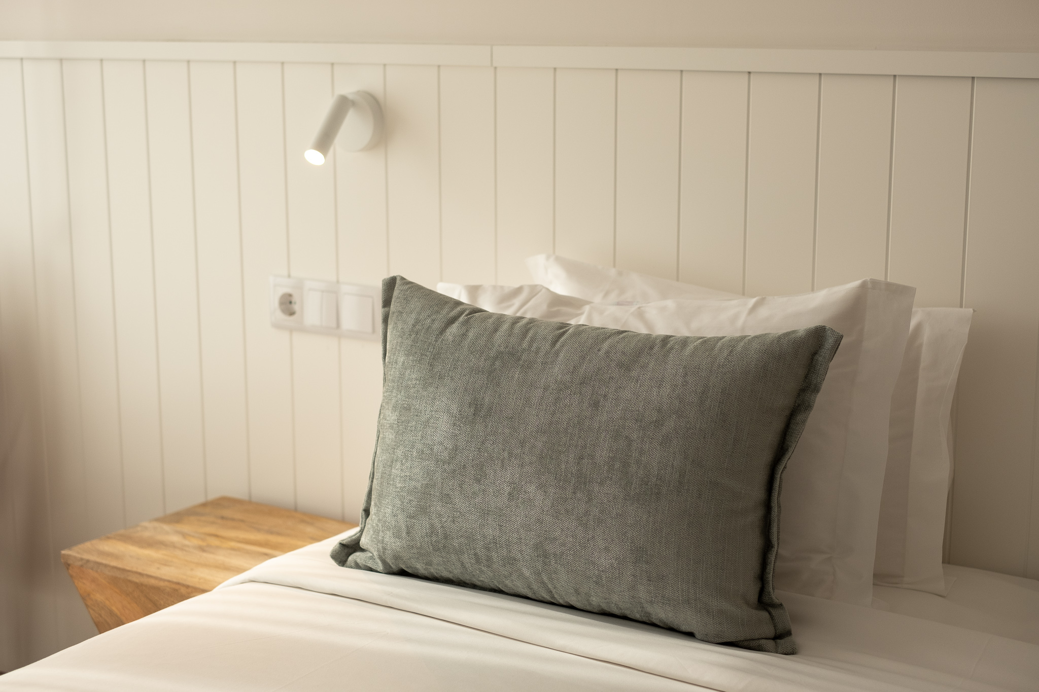 Double Single Premium