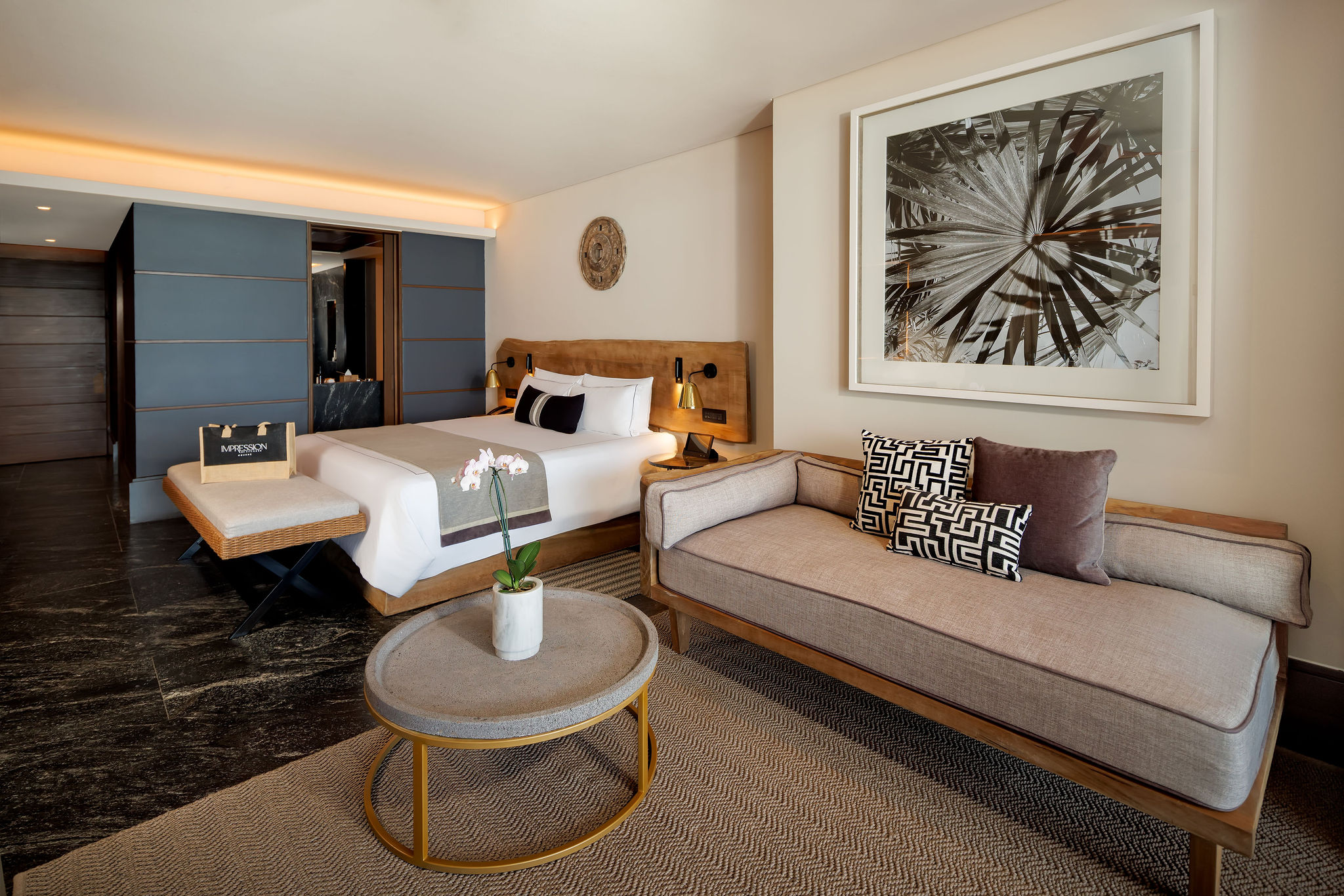 Suite Ocean Front King Bed