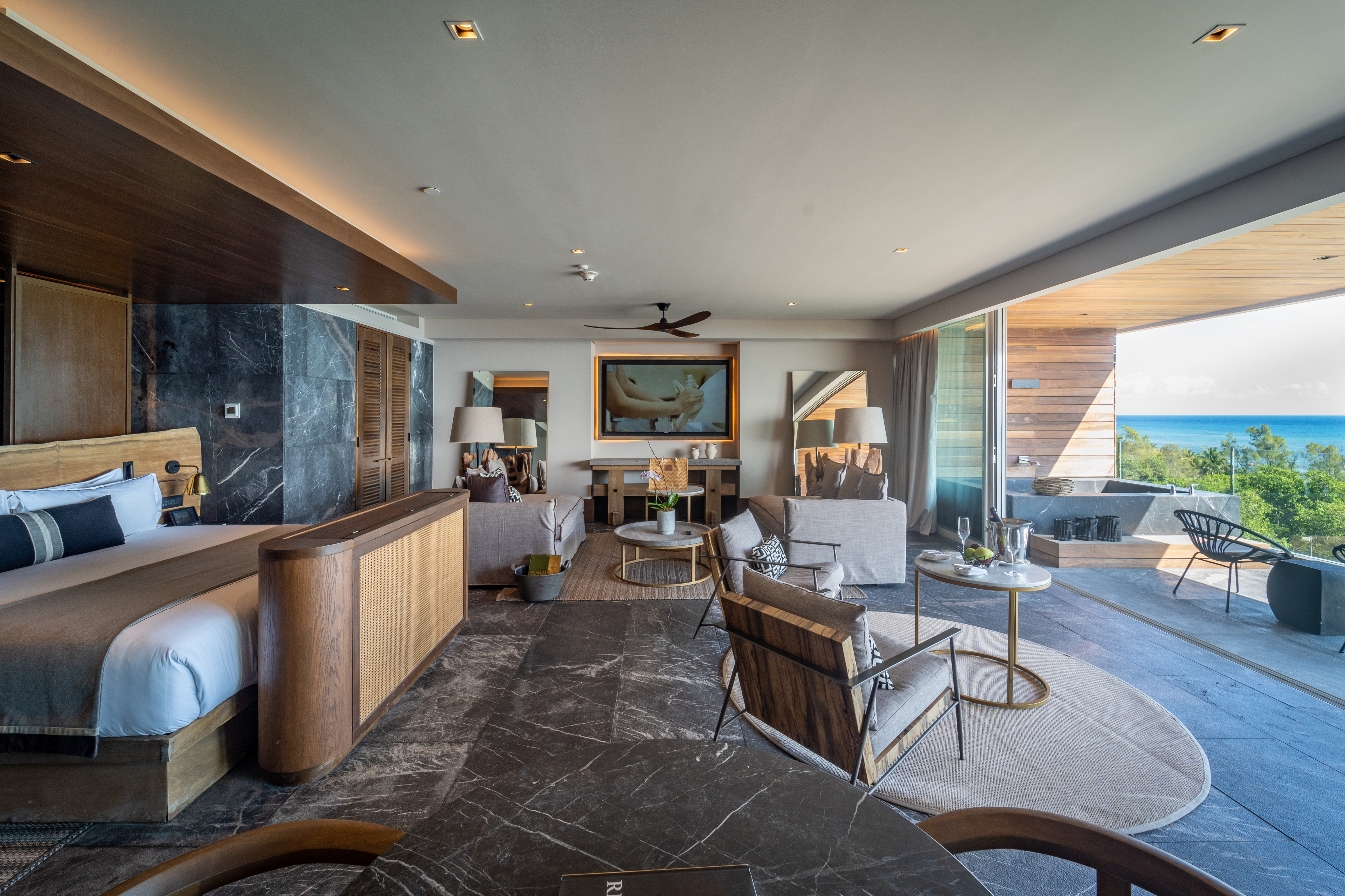 Suite Superior Ocean Front