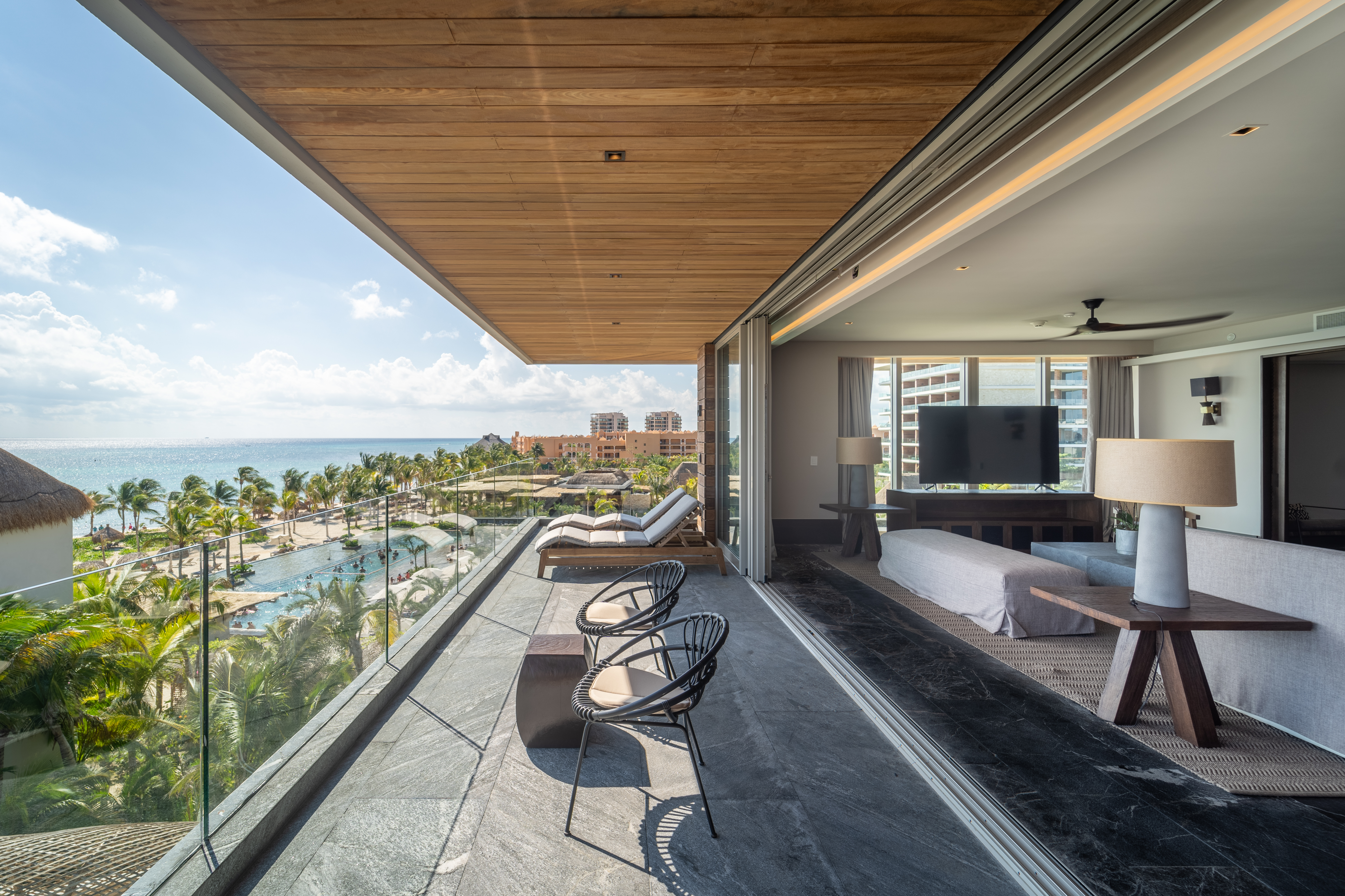 Suite Deluxe Ocean Front