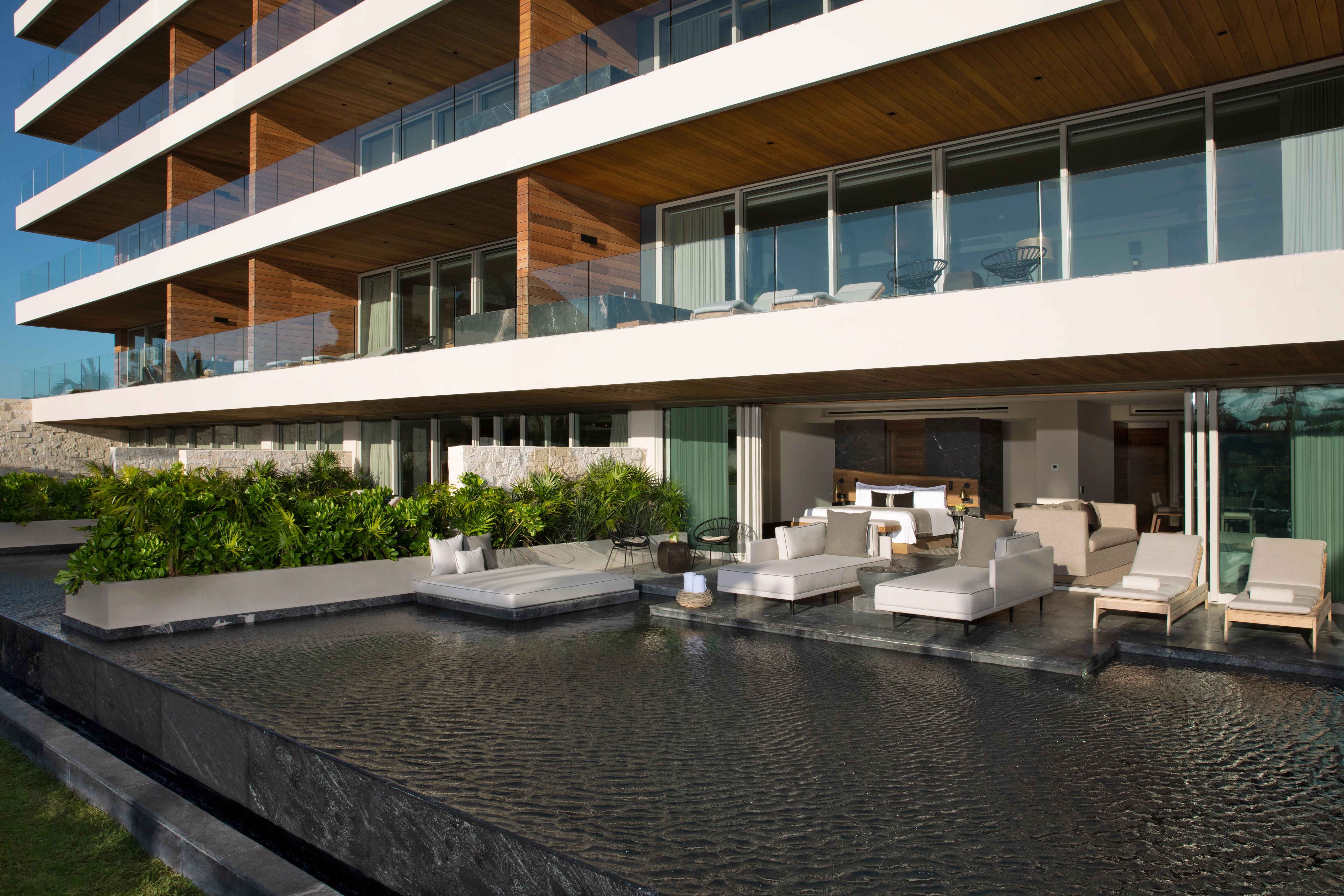 Suite Superior with Private Pool