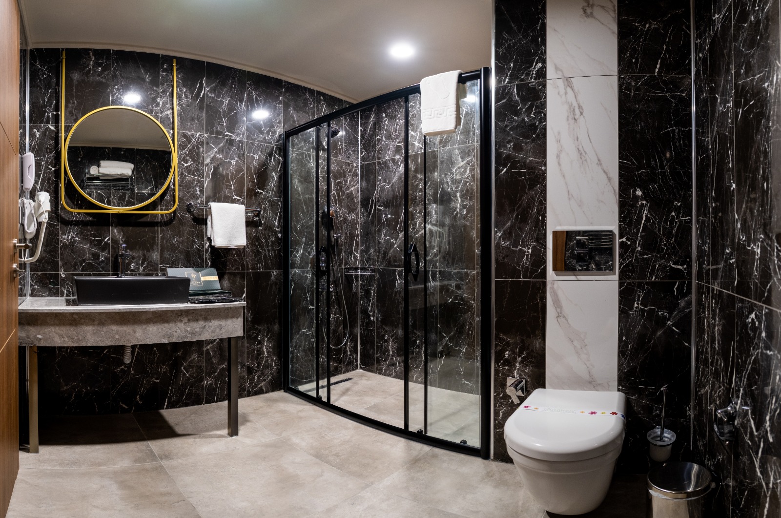 Double Deluxe Mountain View