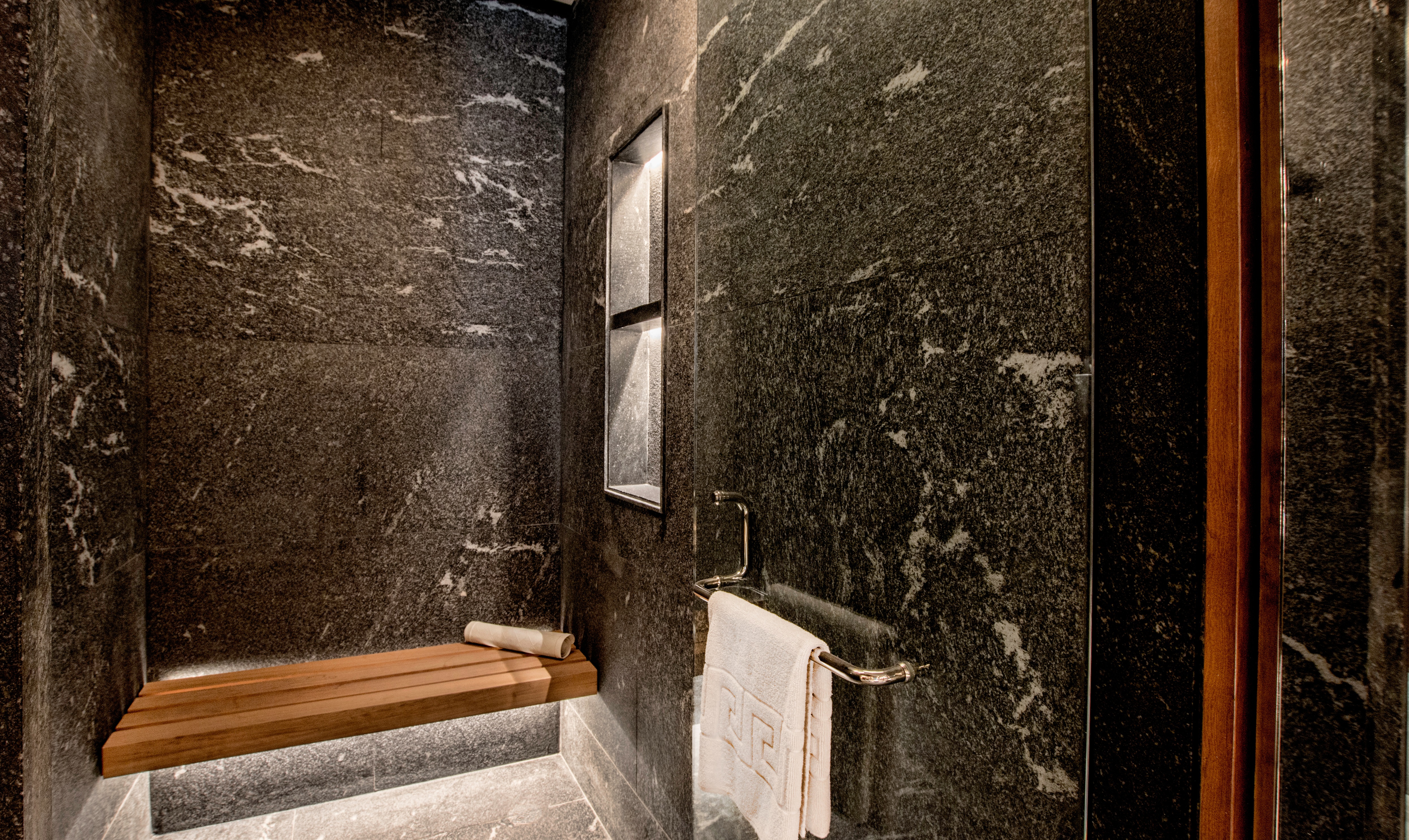 Junior Suite King Size Bed