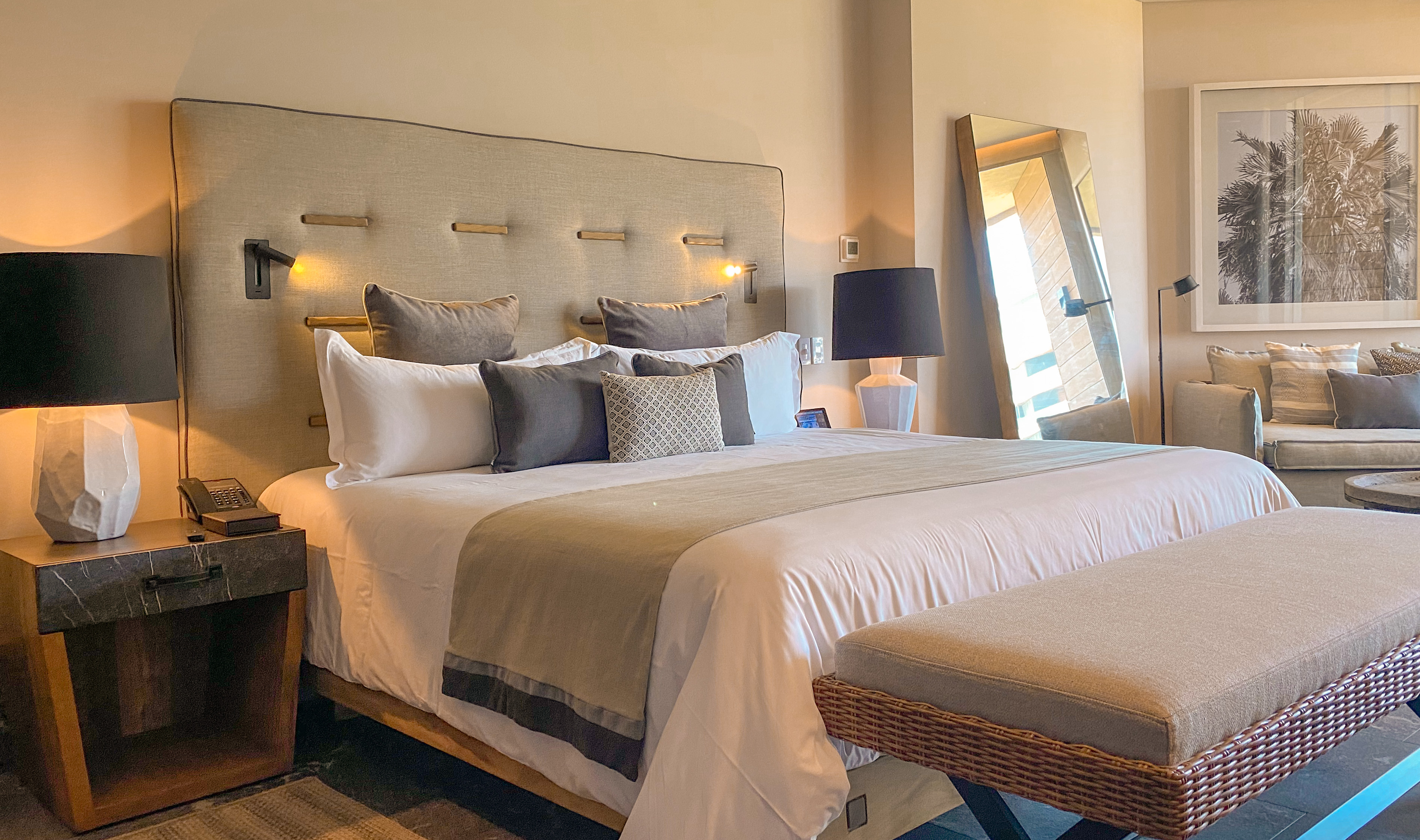 Suite Ocean View King Bed