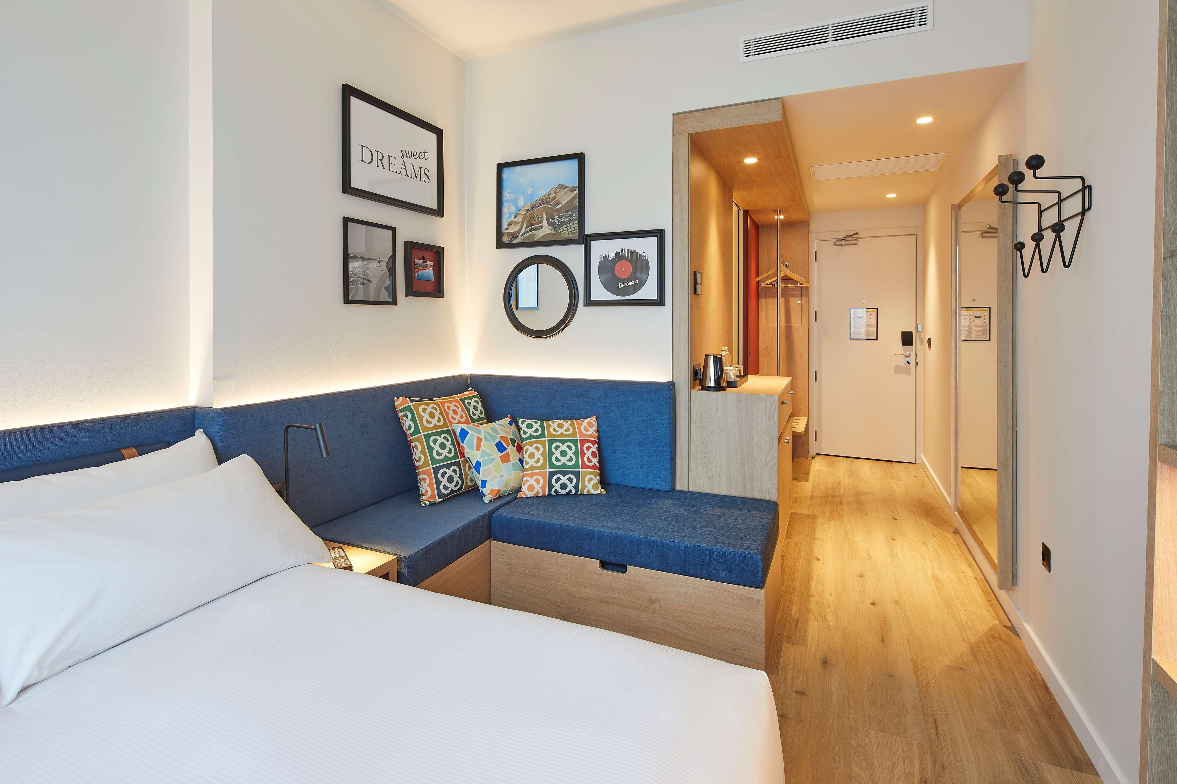 Double Queen Size Bed