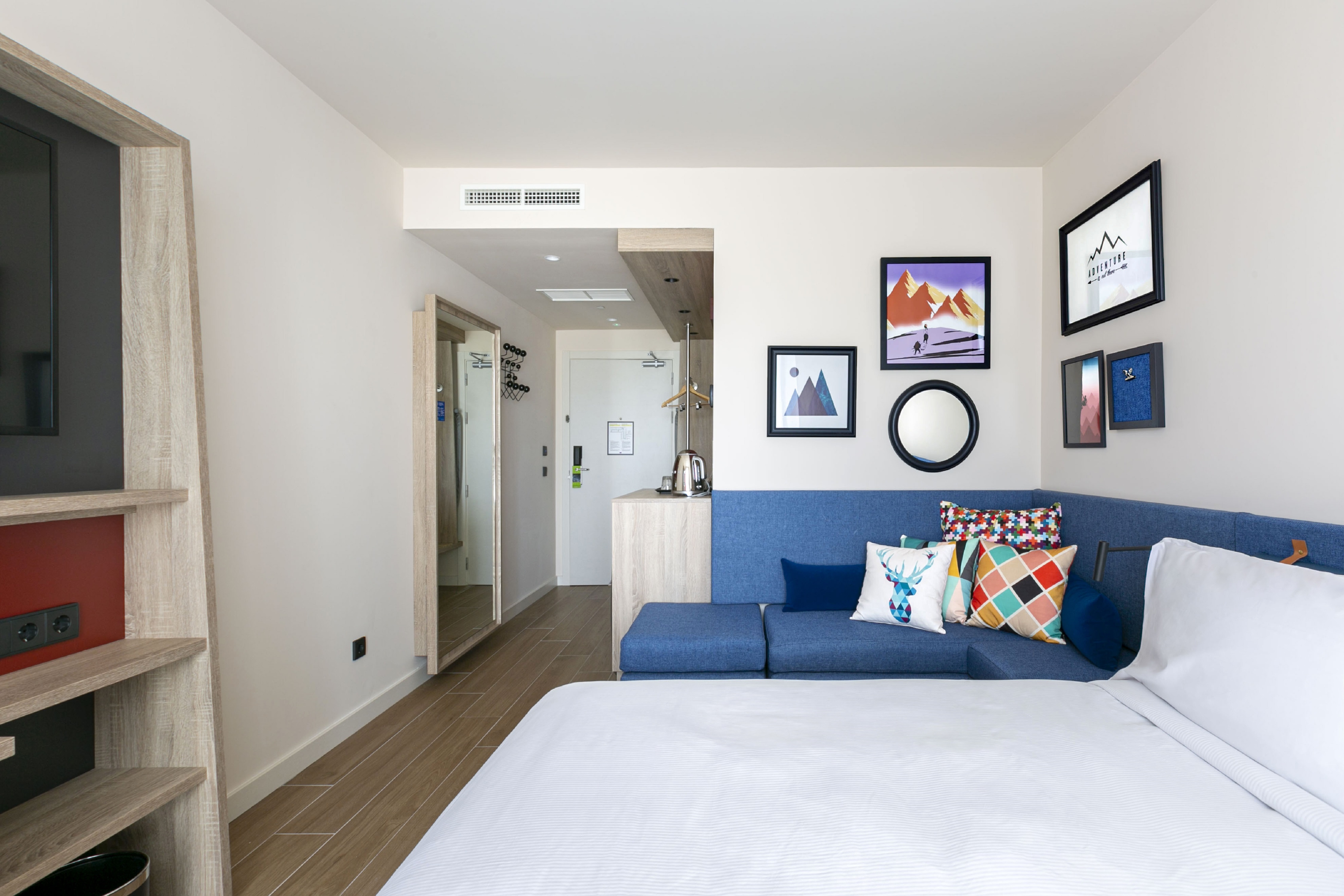 Double Queen Size Bed