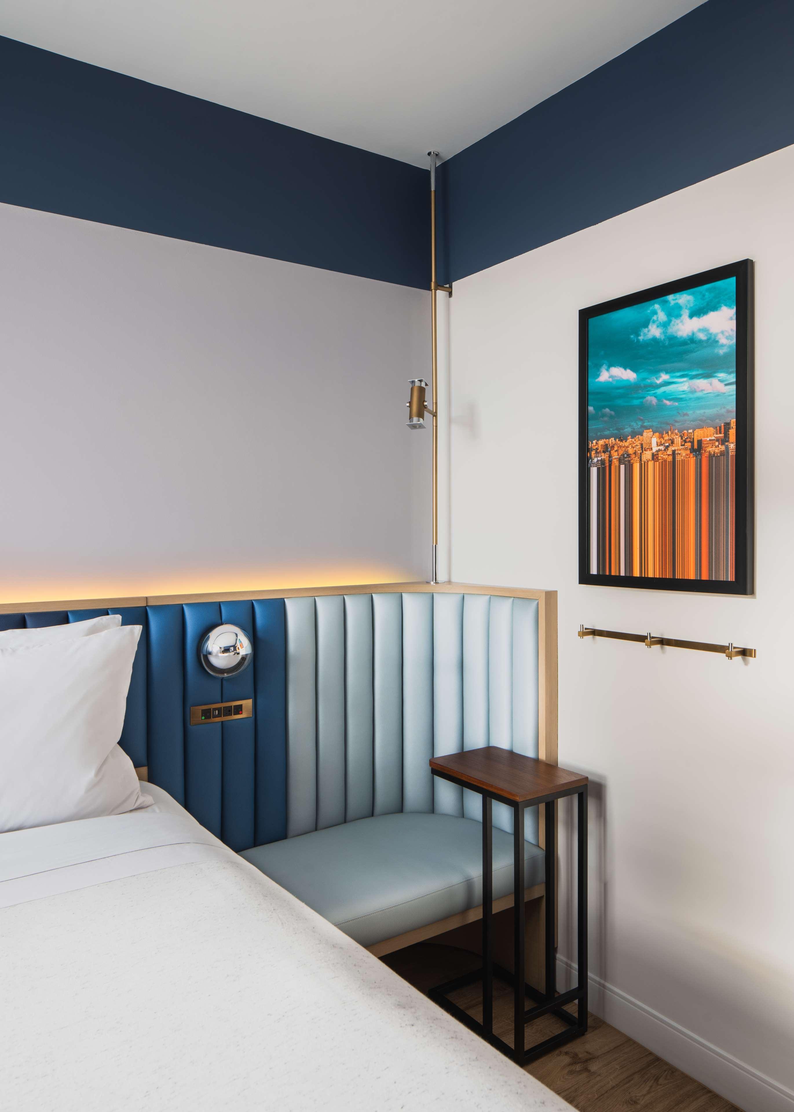 Twin Accessible King Size Bed