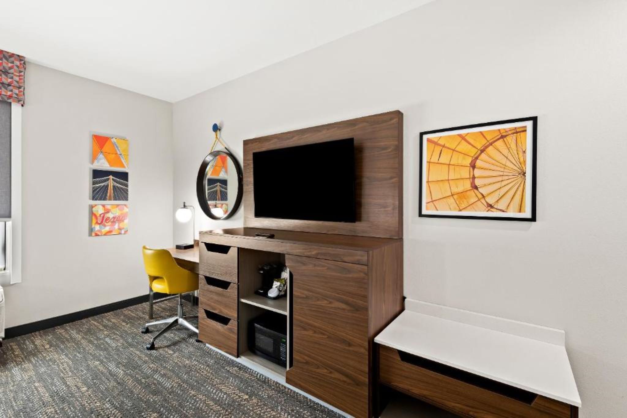 Twin Accessible-two Queen Beds