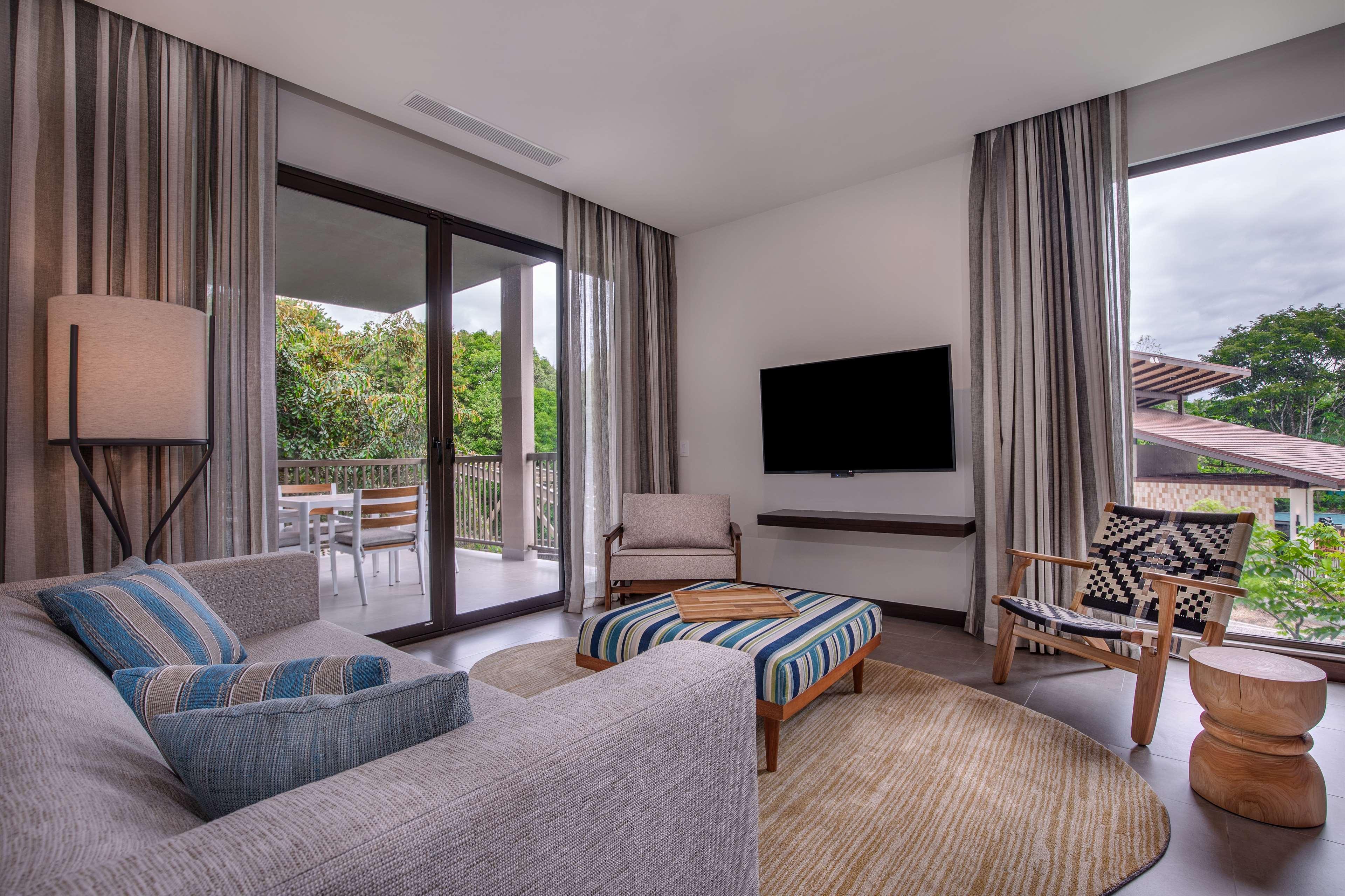 Suite with Kitchenette