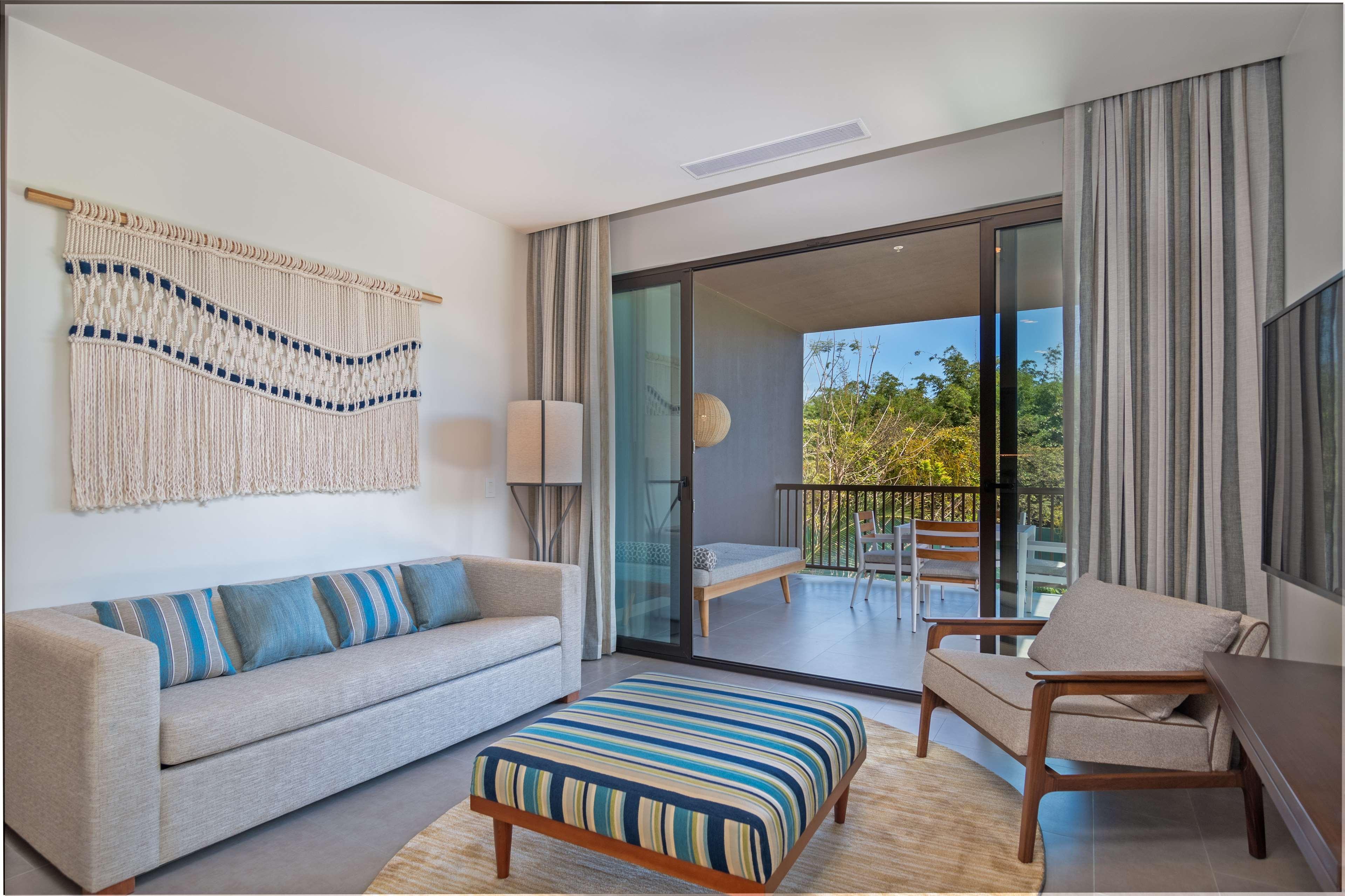 Suite with Kitchenette