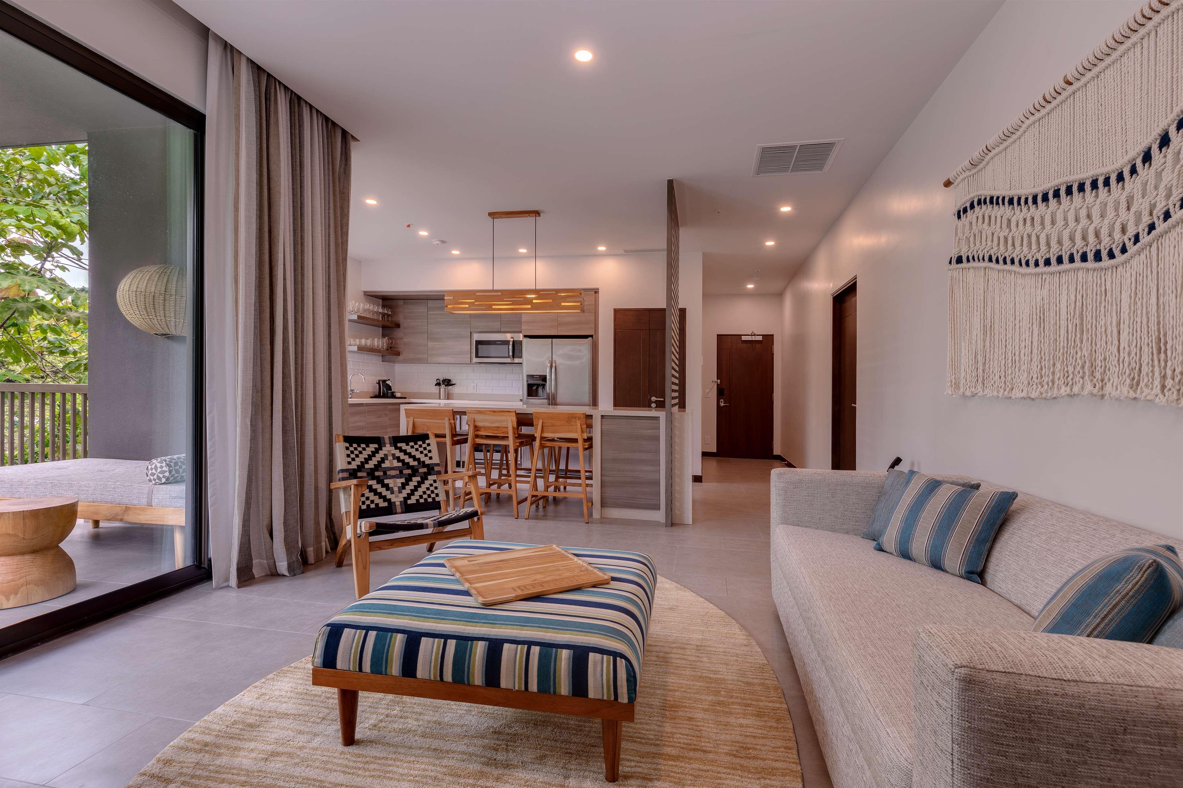 Suite with Kitchenette