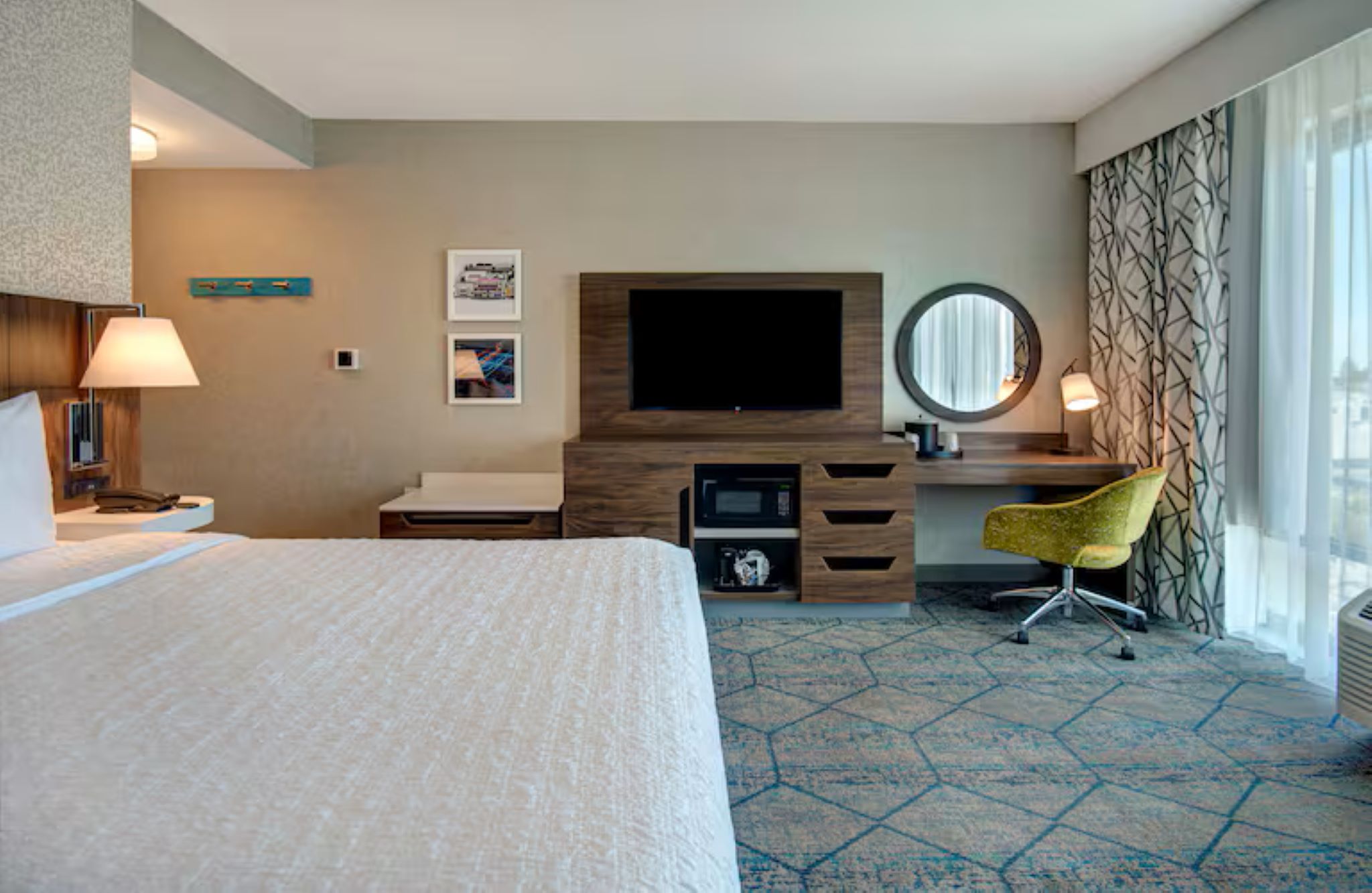 Double Accessible King Size Bed