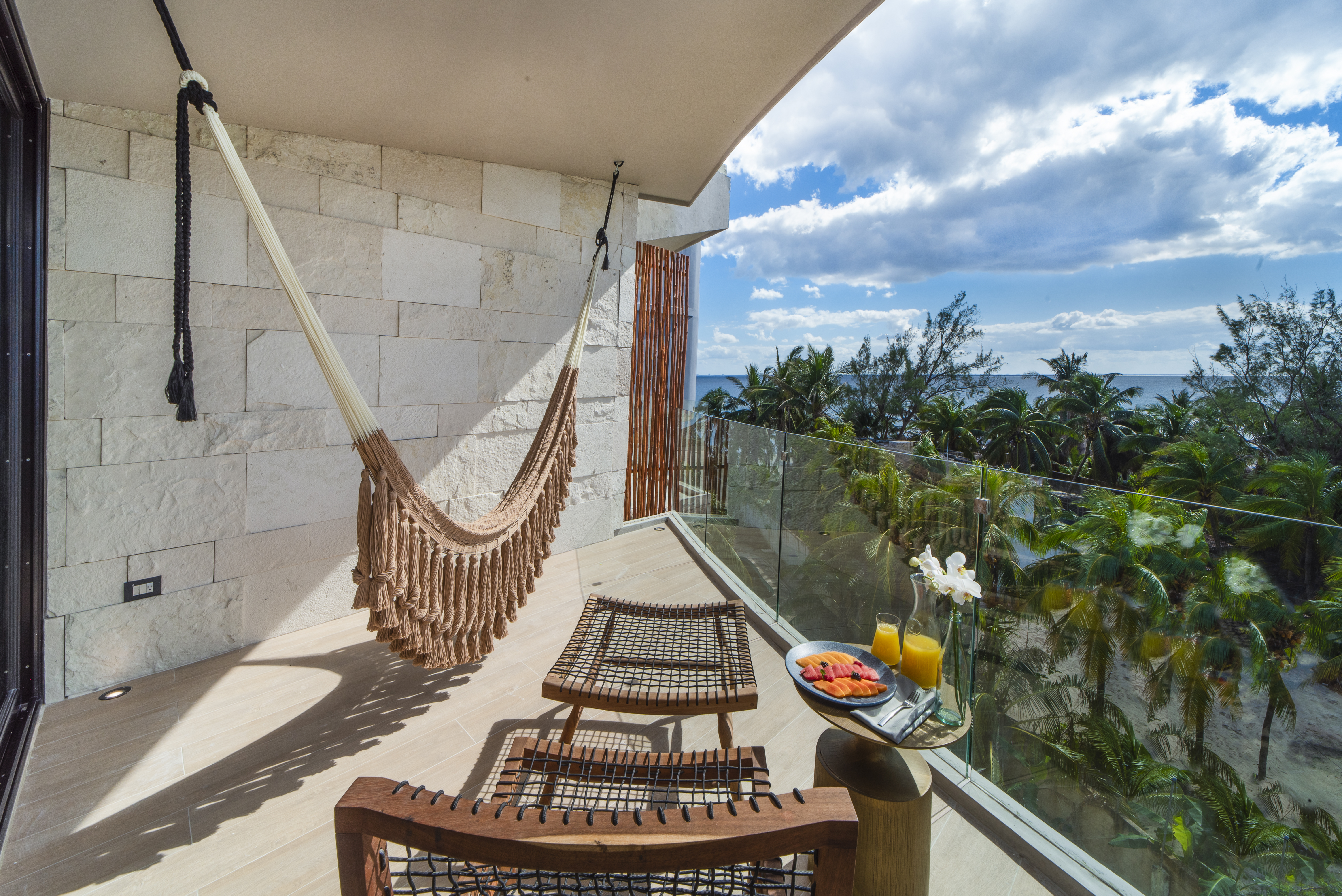 Room Deluxe Sea View with Balcony